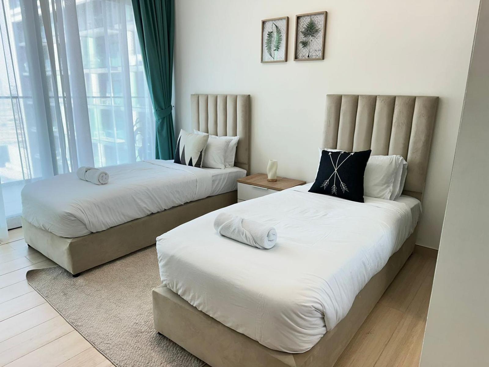 Brand New 2-bedroom With Balcony * Dubaï