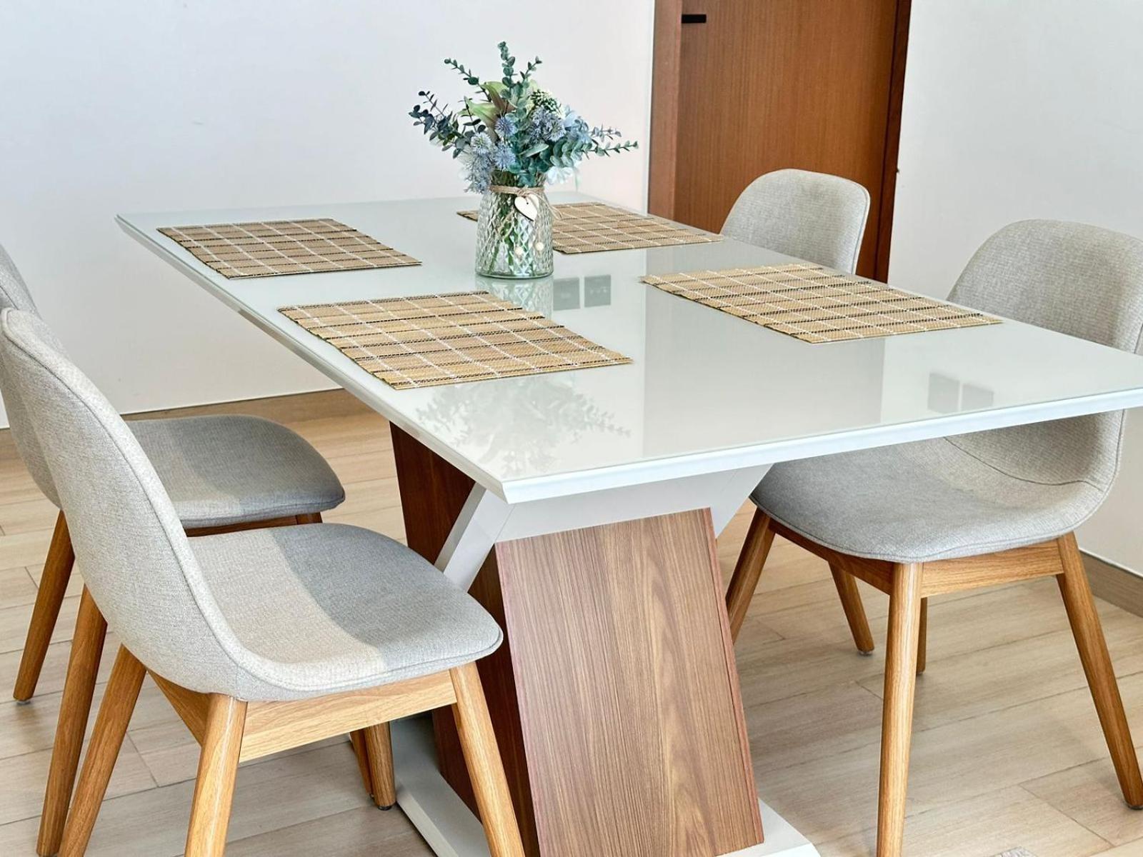Brand New 2-bedroom With Balcony Dubaï