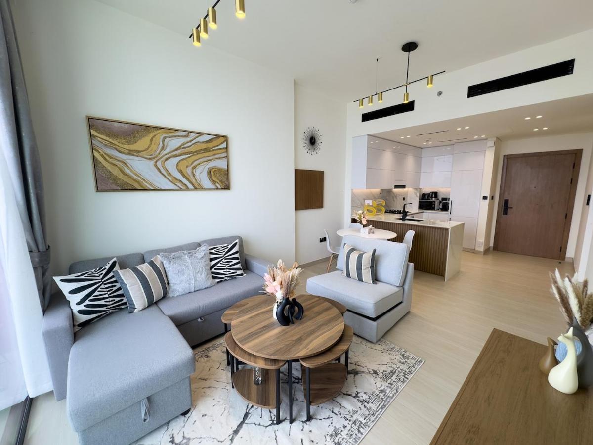 Modern And Charming 1br In Jvc Appartamento