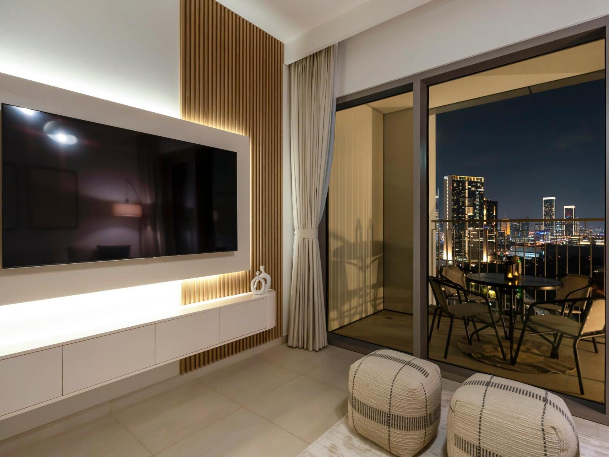 Blissful At Downtown Views Ii- 5min Walk To Mall, Burj Khalifa With Infinity Pool Dubaï