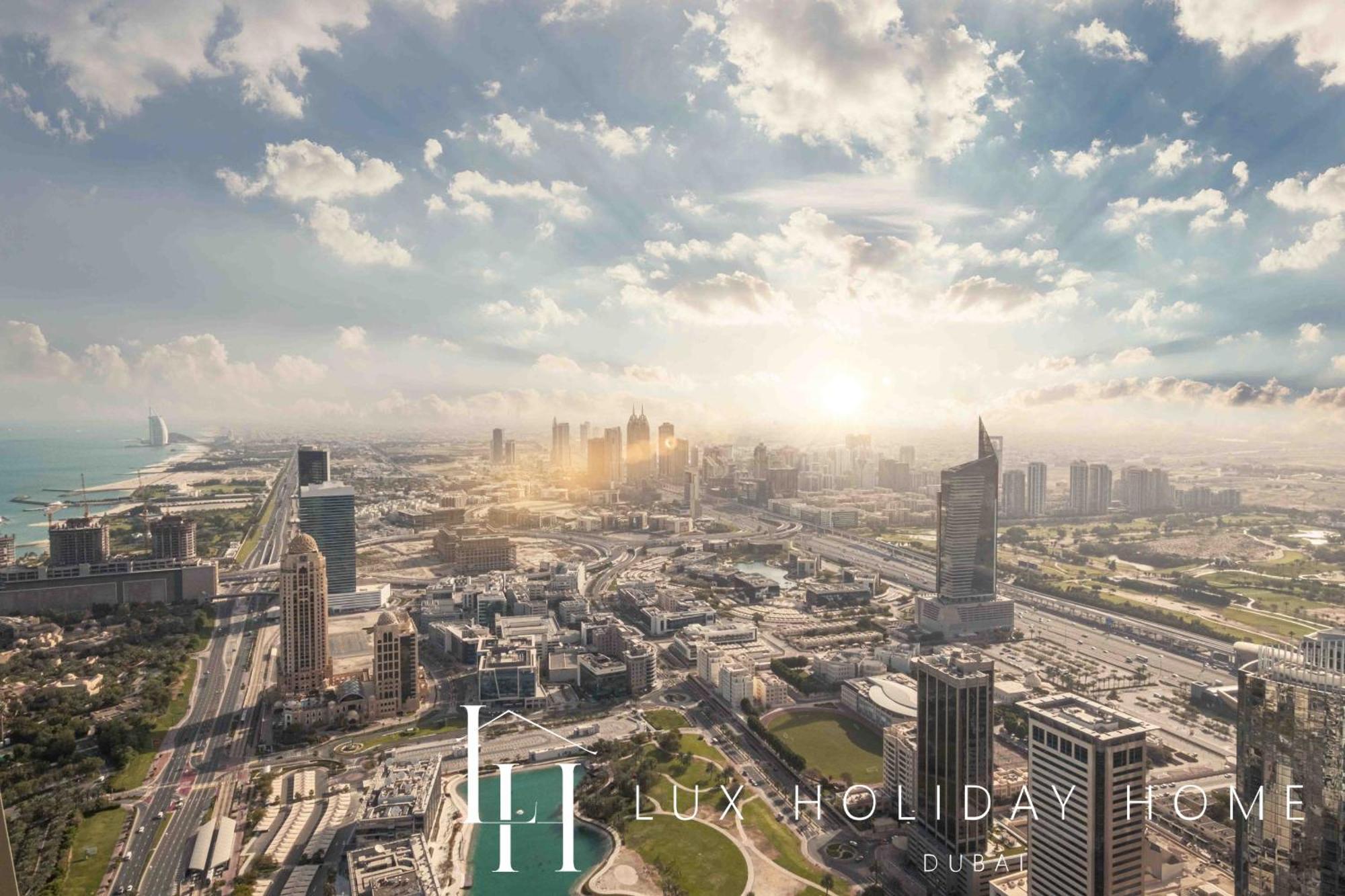 Lux The Sky View Marina