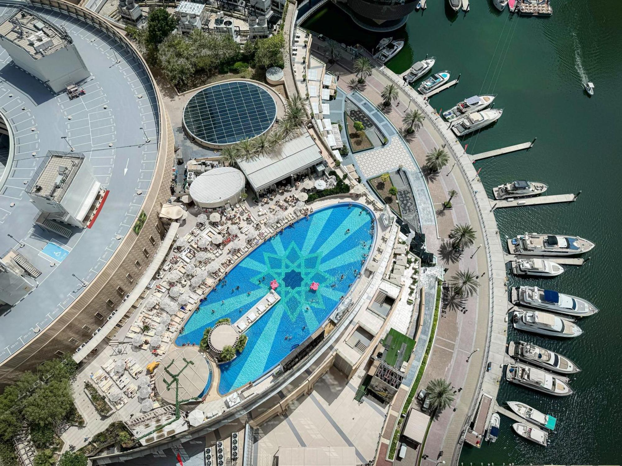 Scenic View Studio/dubai Marina *
