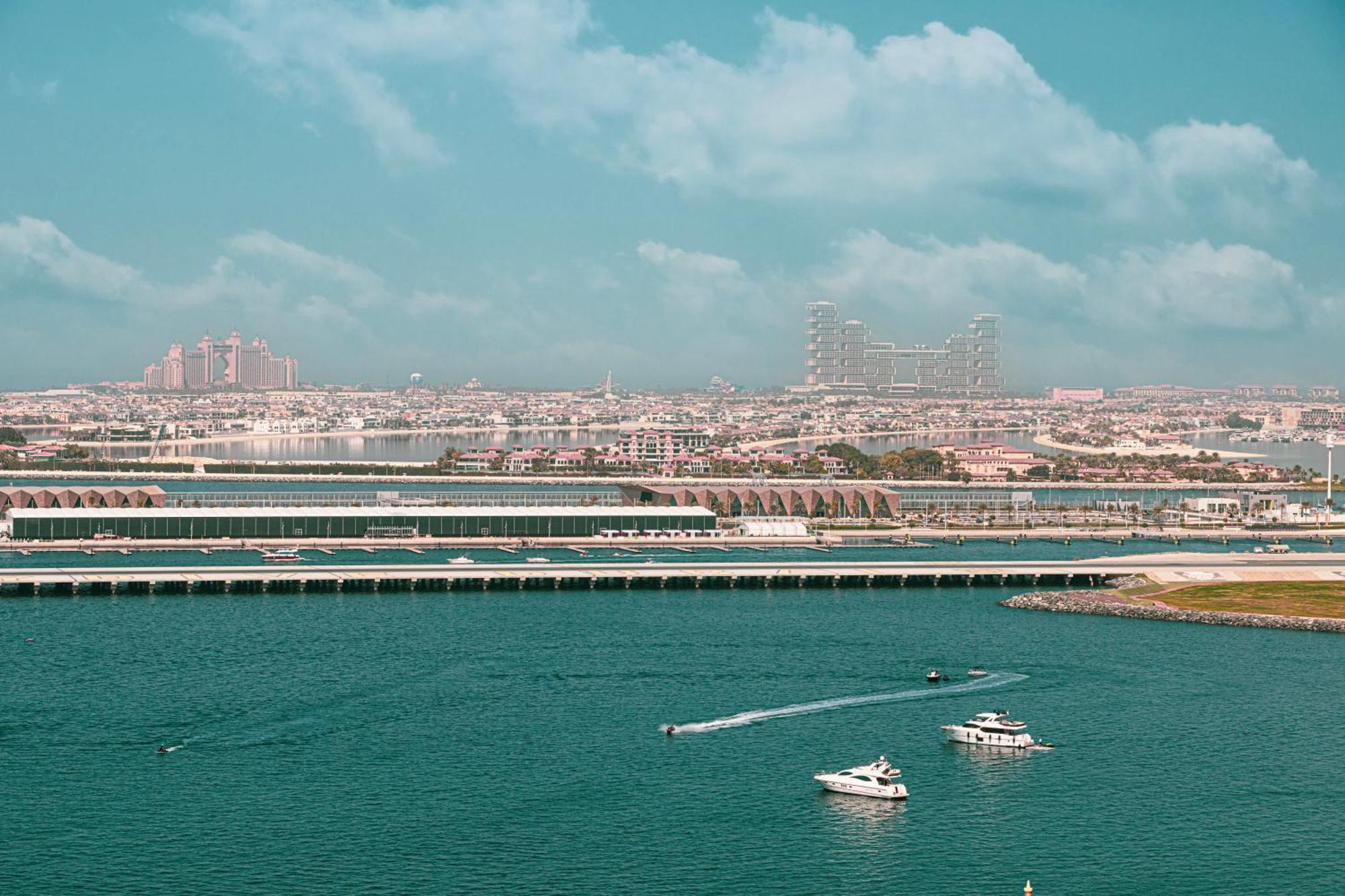 Appartamento Excellent 2 Bedrooms With Sea View! Private Beach, La Vie In Jbr!
