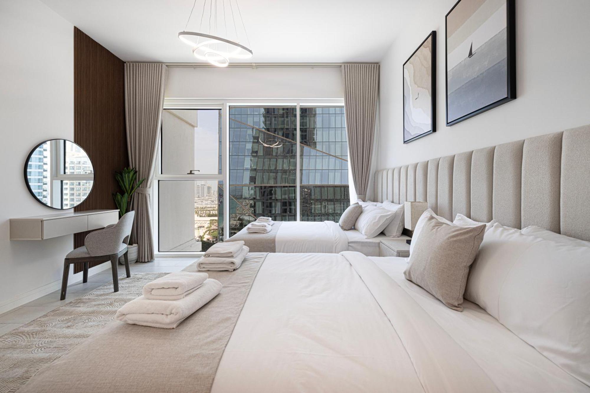 Excellent 2 Bedrooms With Sea View! Private Beach, La Vie In Jbr! Appartamento Dubai