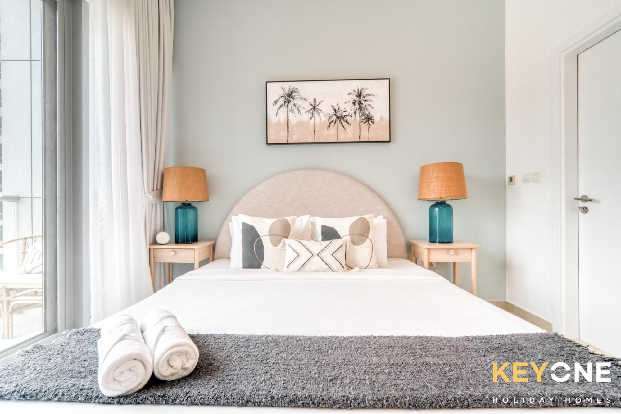 Contemporary One Bedroom 2