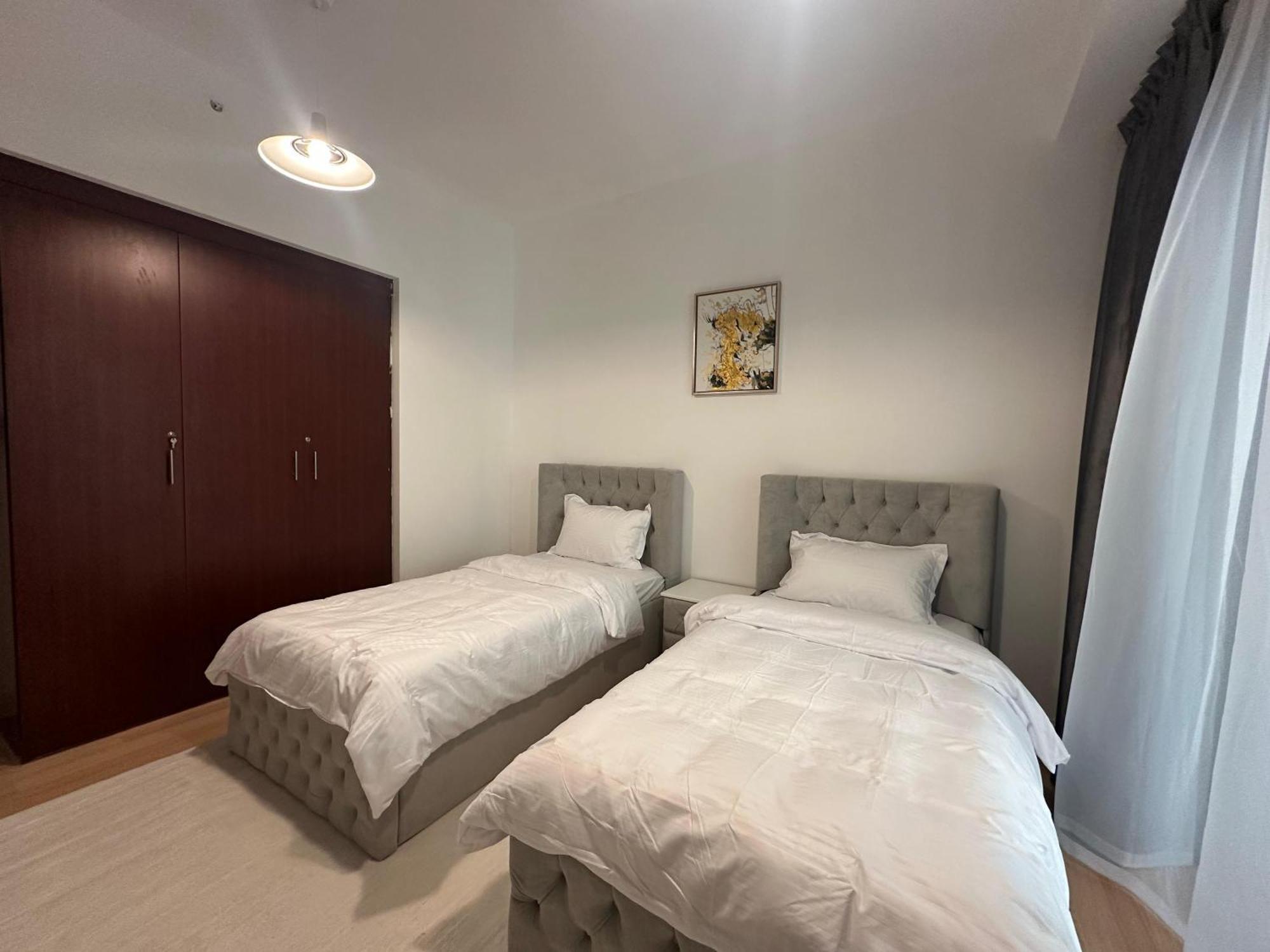 Appartement 2br In Jbr, The Walk