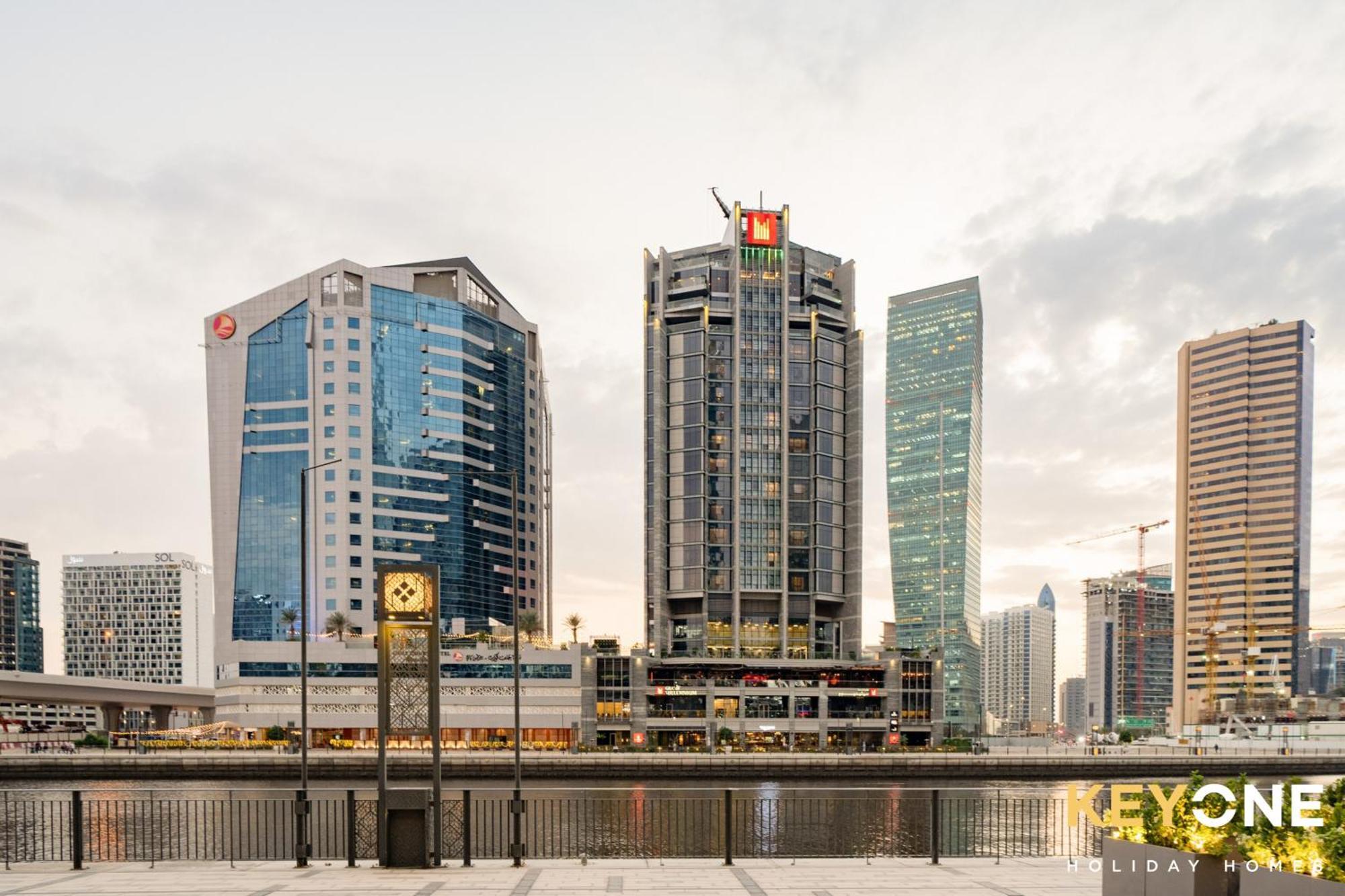 Elegant Studio Living In Prive Appartement Dubai