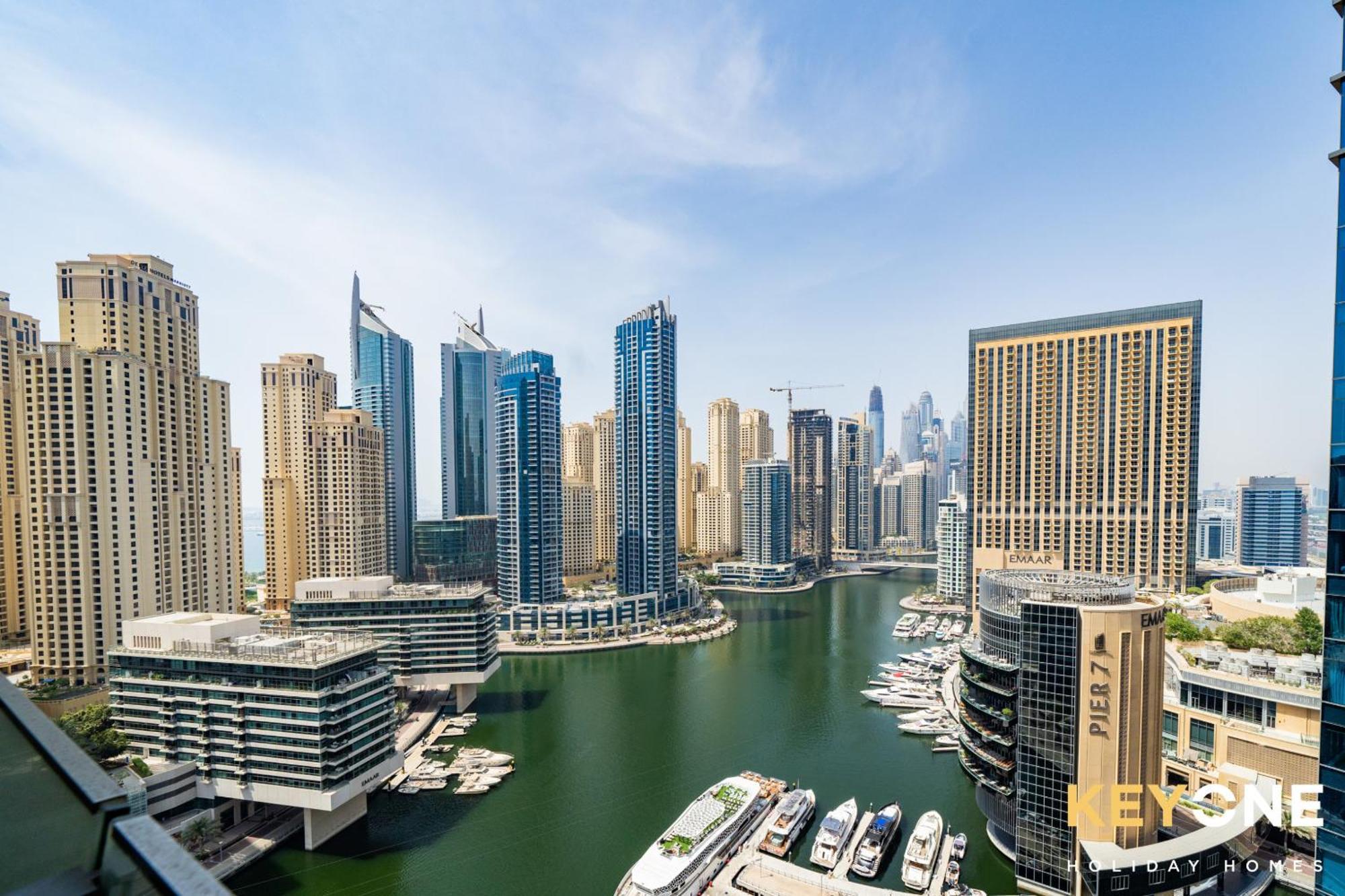 Vibrant Two Bedroom With Full Marina View Apartamento Dubái