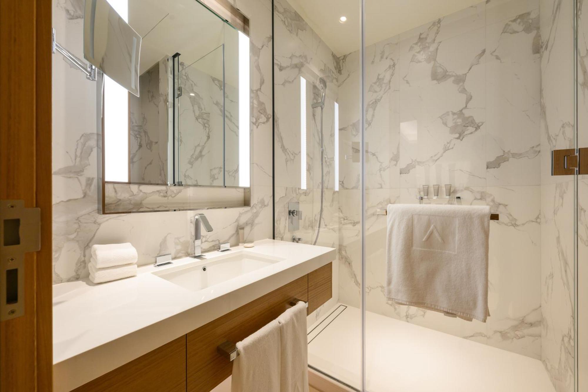 Stylish 3br In Adress Opera With Burj Khalifa View