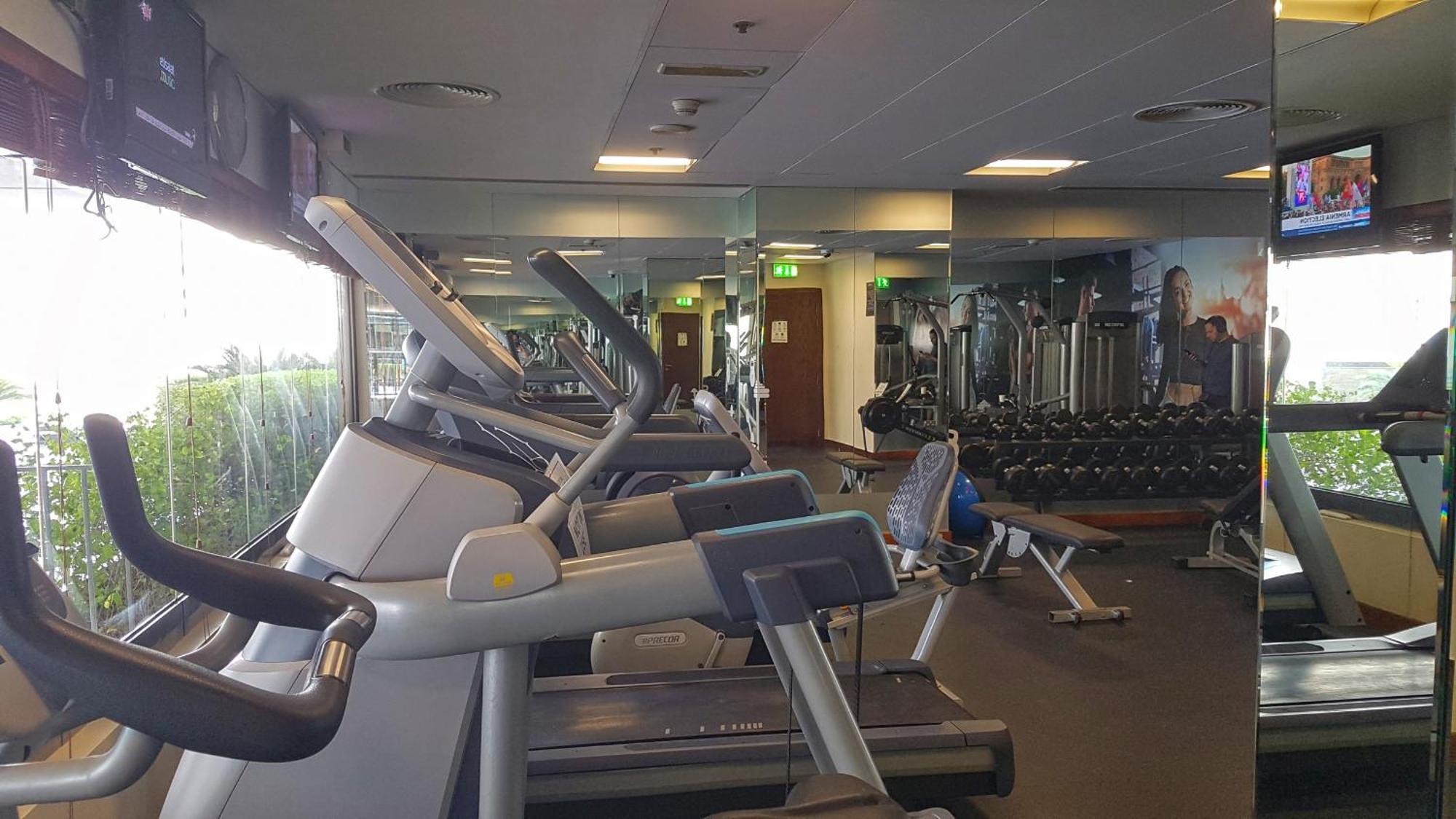 Lovely 1 Bedroom Apartment, Near Mall & Burj Khalifa, Downtown * Dubaï