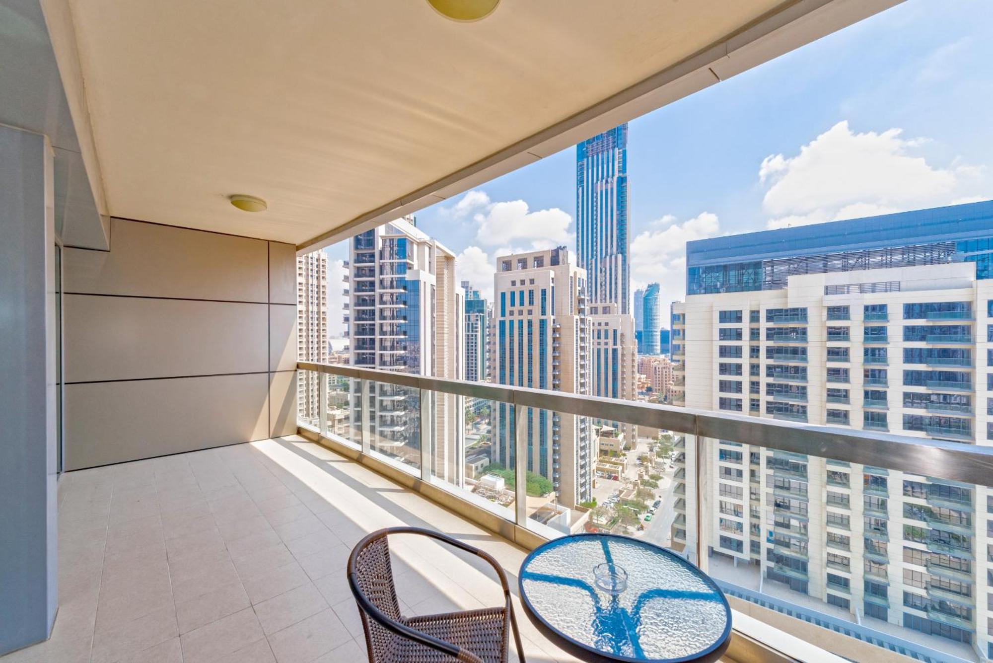 Lovely 1 Bedroom Apartment, Near Mall & Burj Khalifa, Downtown Appartement Dubaï