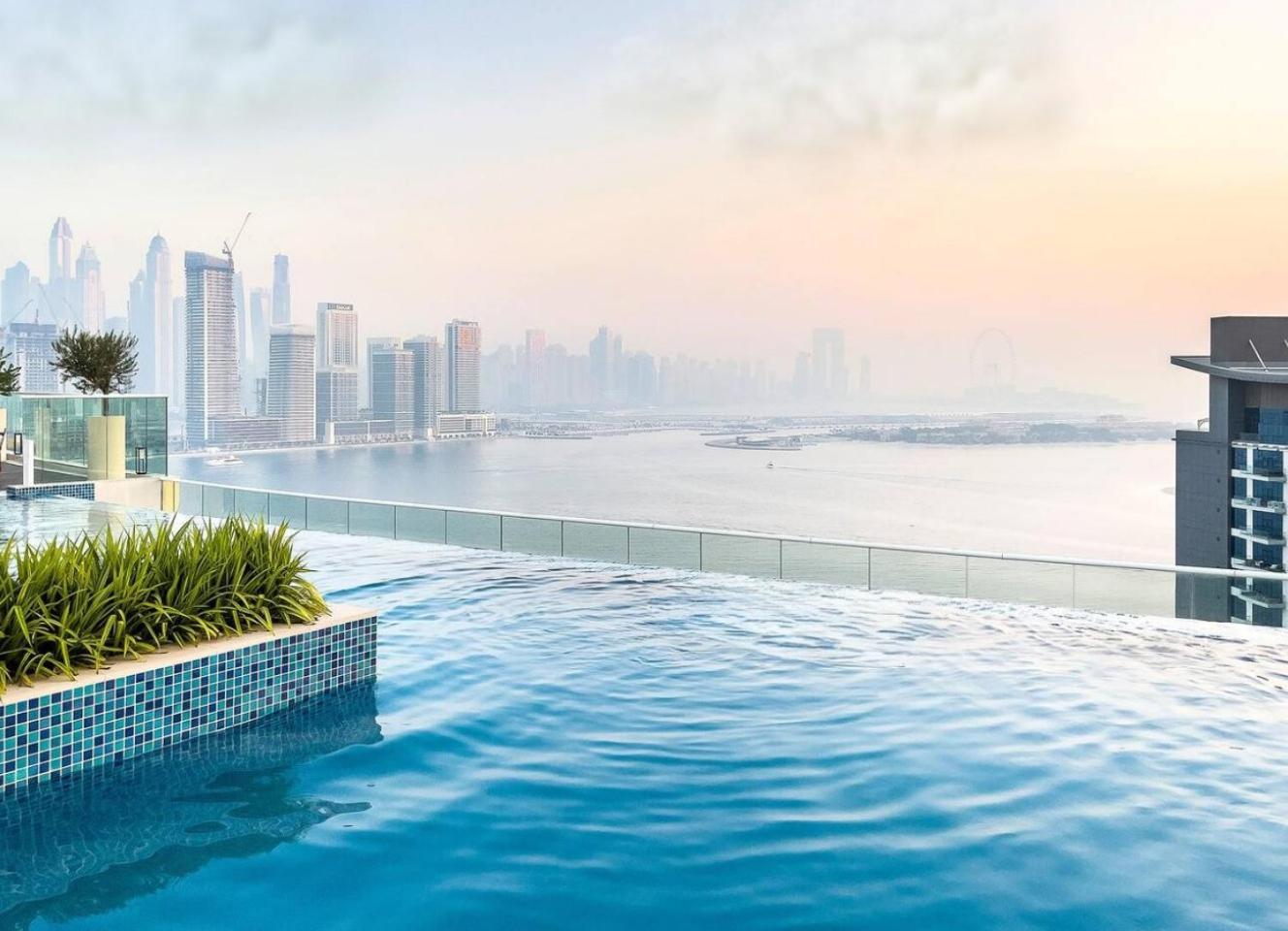 Apartment Seven Palm, Palm Jumeirah - Mint *
