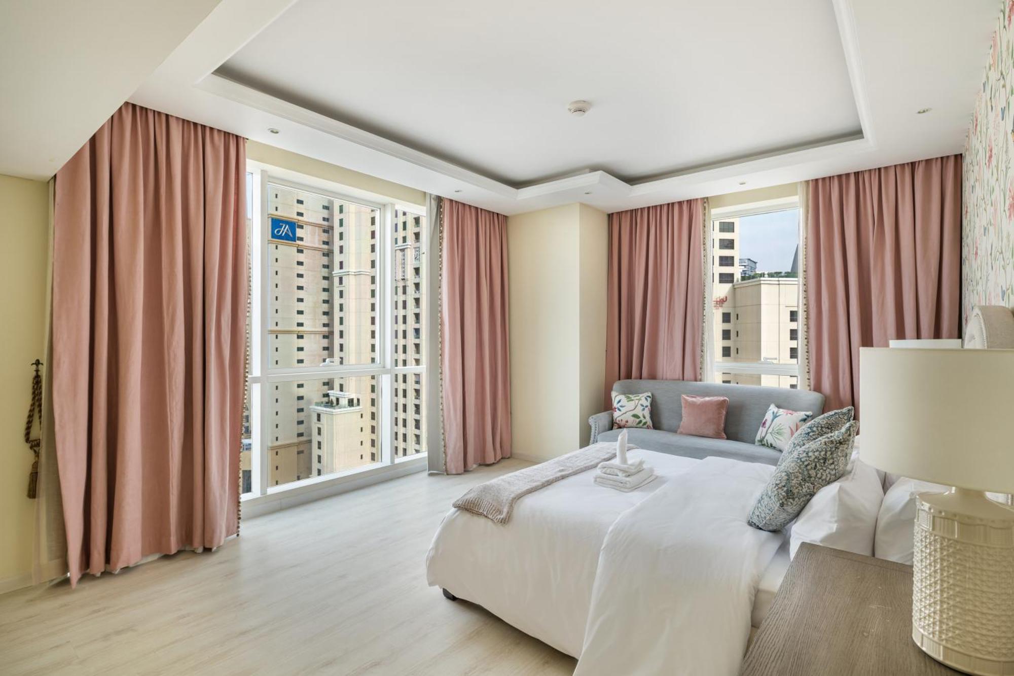 Access 4 Bedroom Jbr Appartement Dubaï