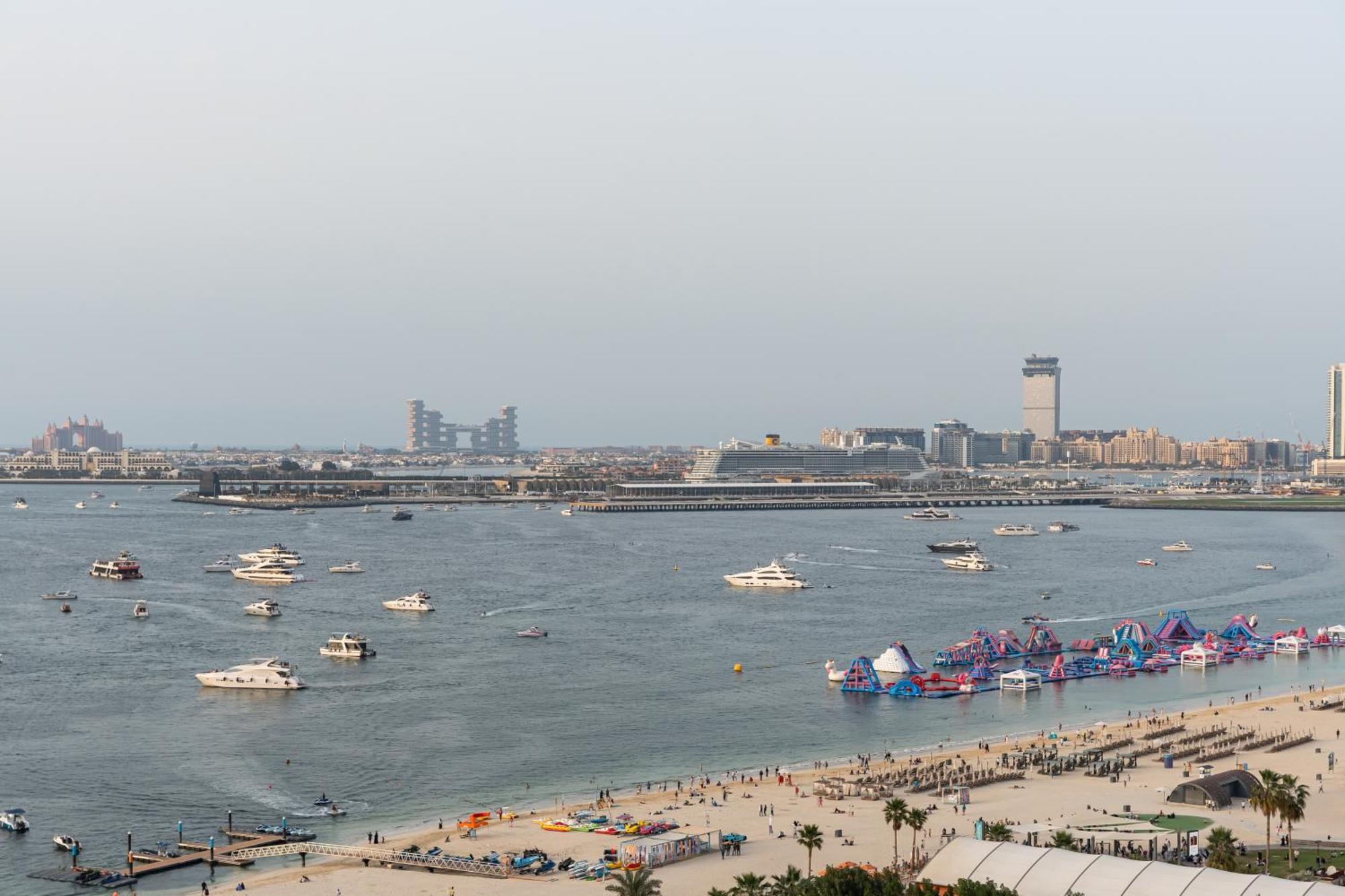 Access 4 Bedroom Jbr Appartement Dubaï