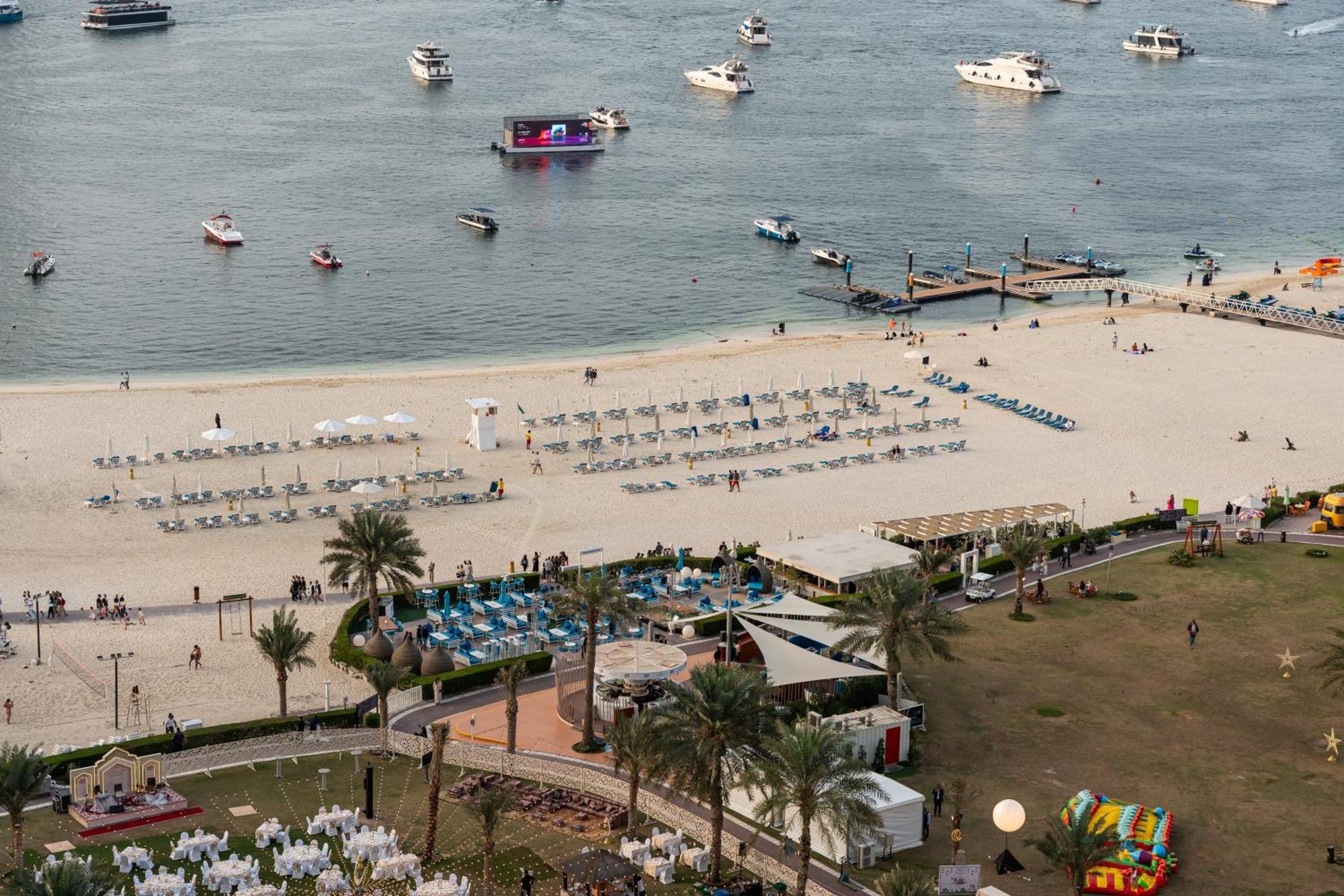 Access 4 Bedroom Jbr Dubaï