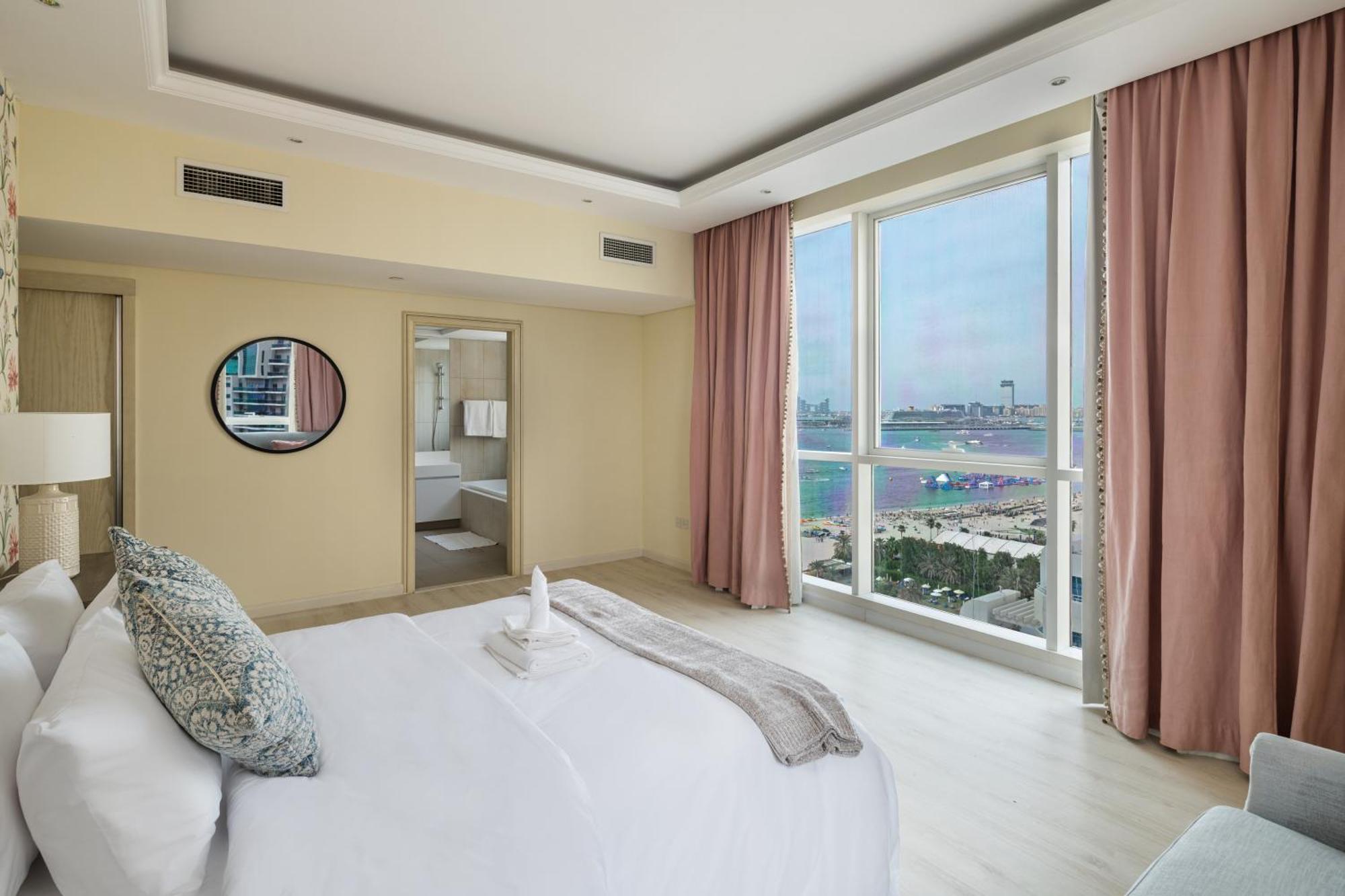Access 4 Bedroom Jbr Dubaï