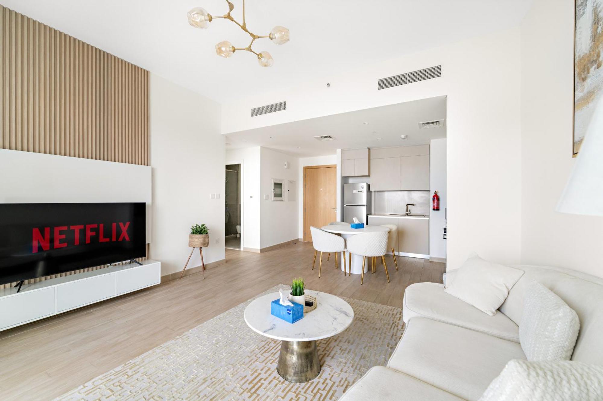 Vayk - Stunning 1 Bd With Breathtaking Views Appartement