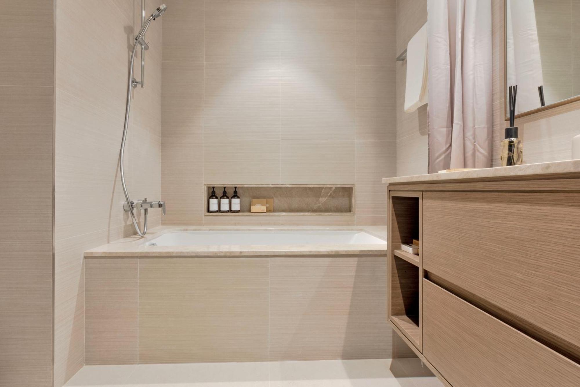 Downtown Luxury - Full Burj Khalifa & Fountain Views - 5 Minutes Walk To Mall Apartamento *