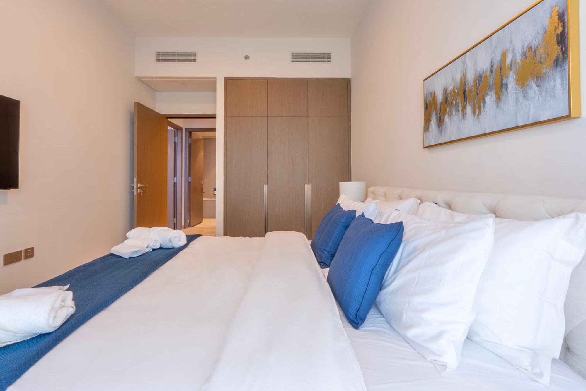 Downtown Luxury - Full Burj Khalifa & Fountain Views - 5 Minutes Walk To Mall Apartamento Dubái