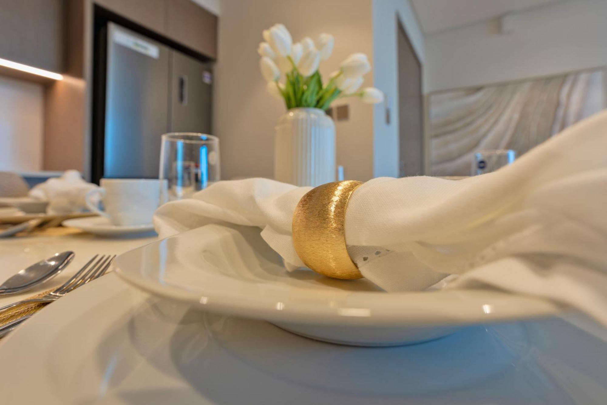 Apartamento Downtown Luxury - Full Burj Khalifa & Fountain Views - 5 Minutes Walk To Mall *
