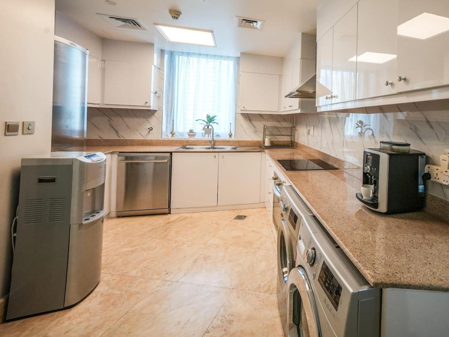 Appartement Deluxe 3 Bedroom With Marina & Sea View