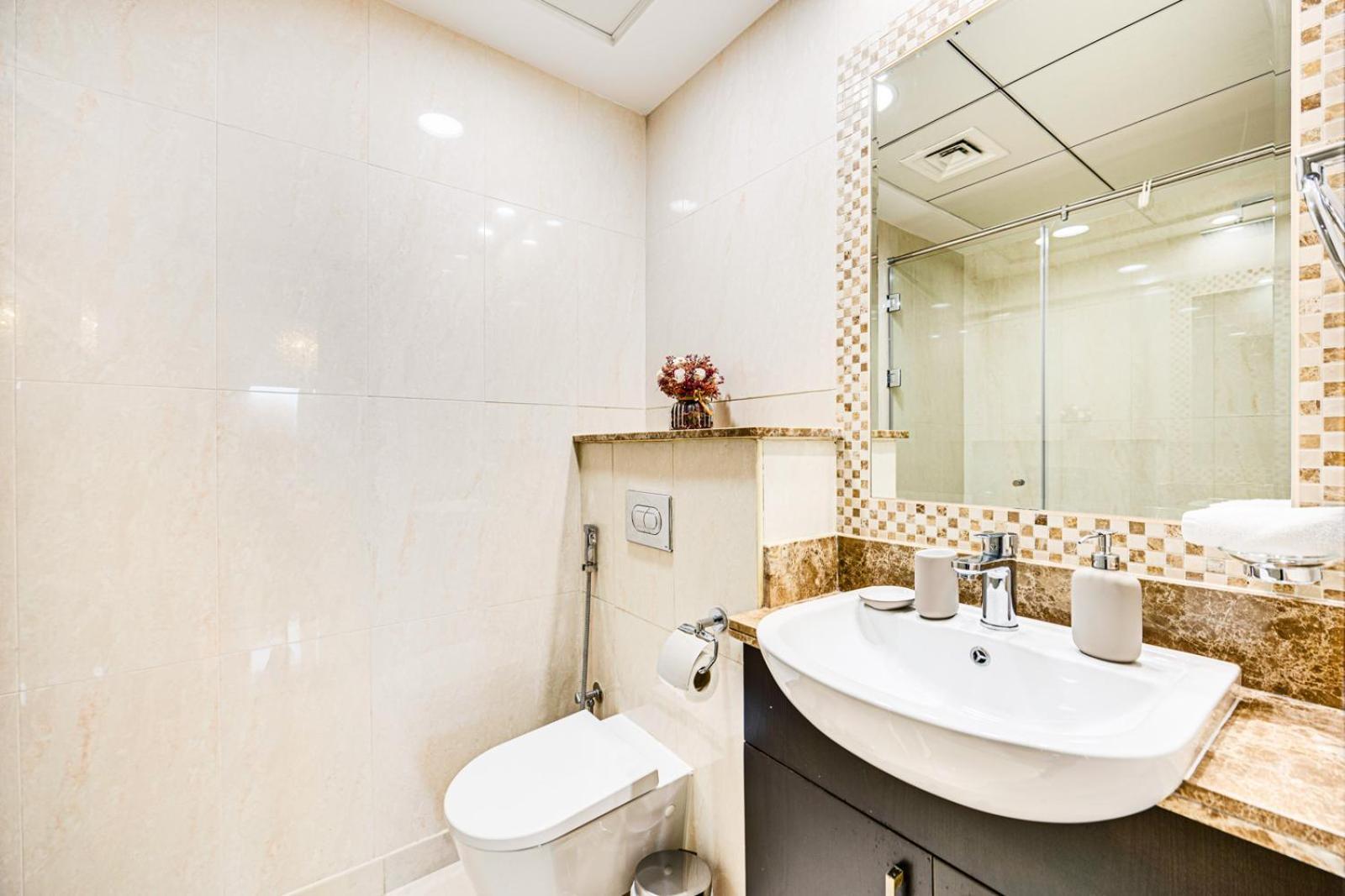 Stylish 2bdr In Balqis Appartement Dubaï