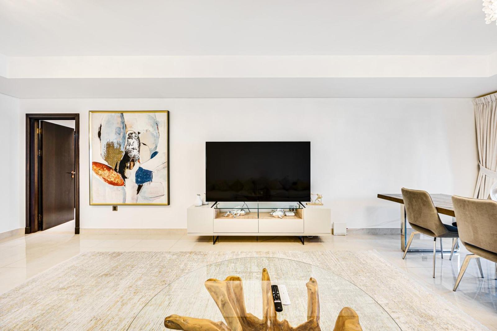 Stylish 2bdr In Balqis Appartement *
