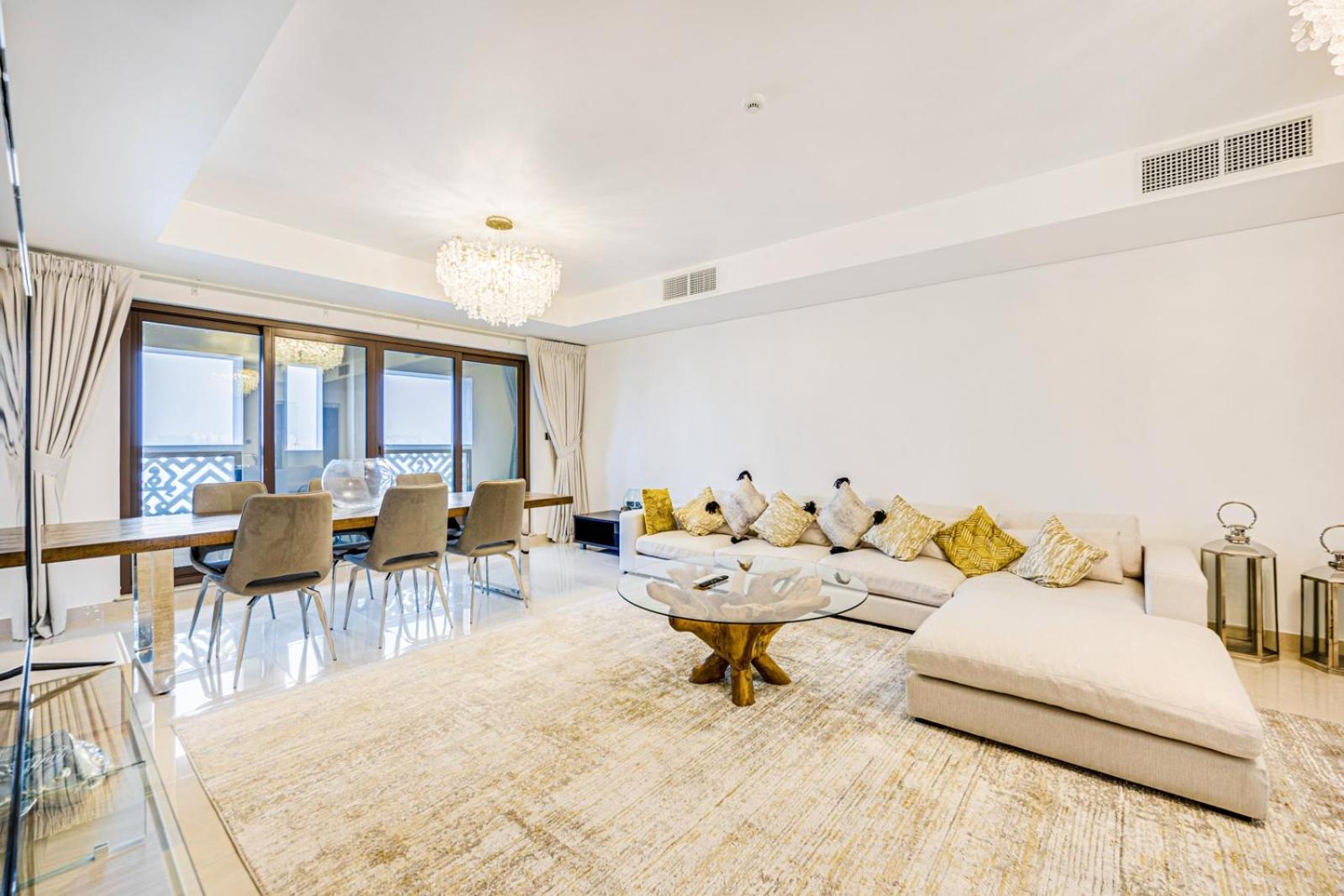 Stylish 2bdr In Balqis Appartement