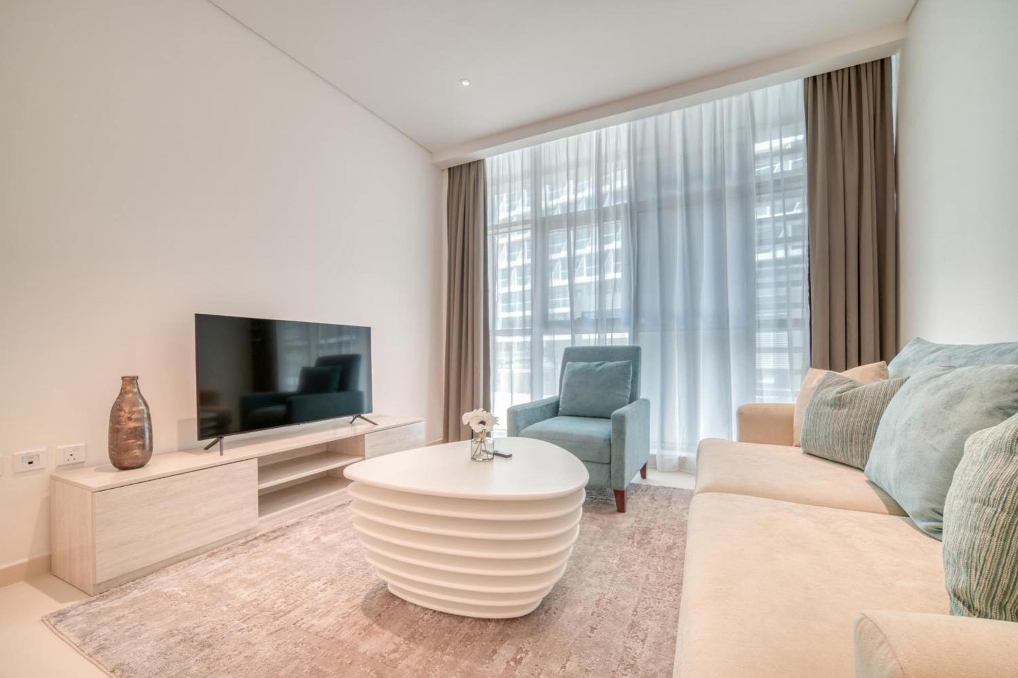 Apartment Seven Palm, Palm Jumeirah - Mint Dubai