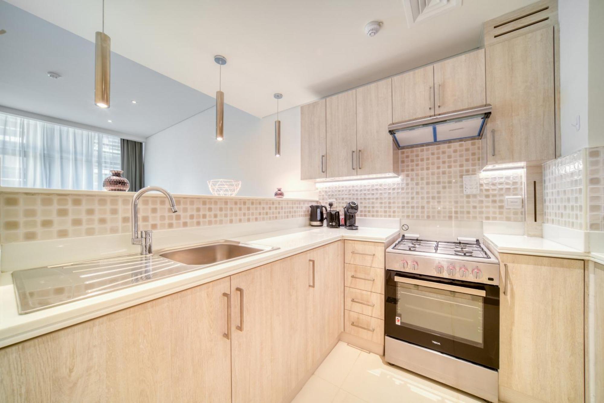 Seven Palm, Palm Jumeirah - Mint Apartment *