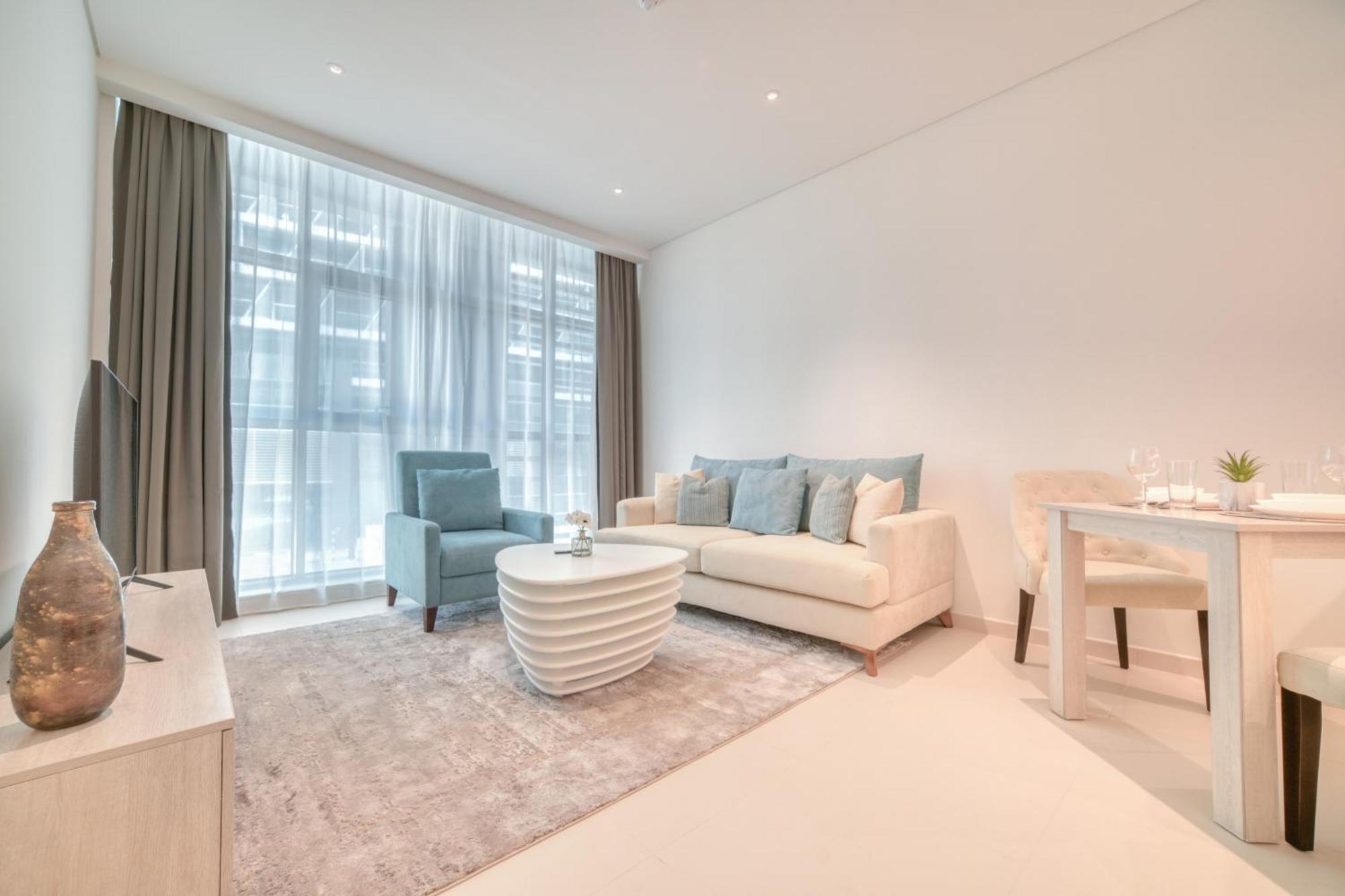 Seven Palm, Palm Jumeirah - Mint * Dubai