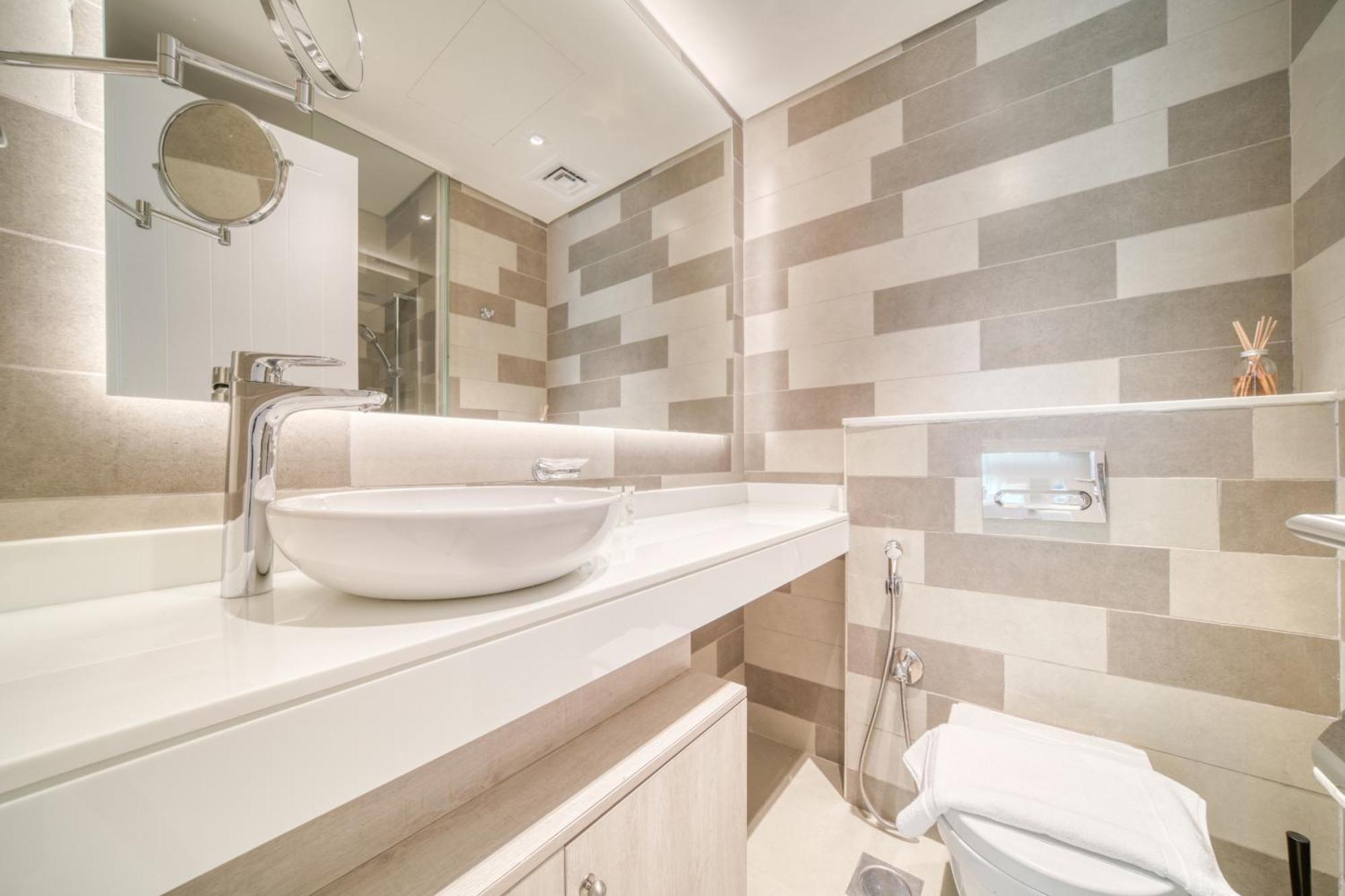 Seven Palm, Palm Jumeirah - Mint Dubai