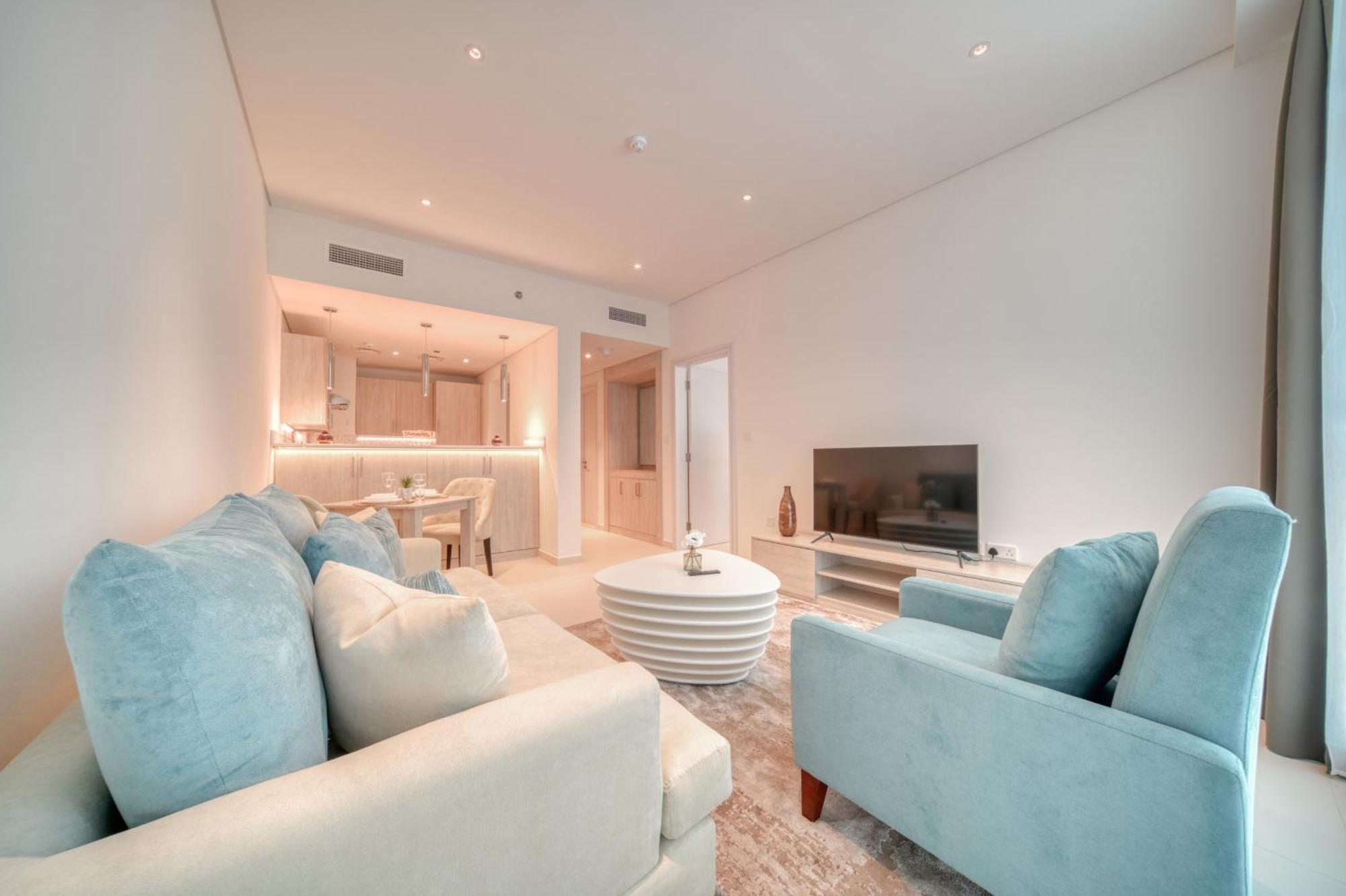 Seven Palm, Palm Jumeirah - Mint * Dubai