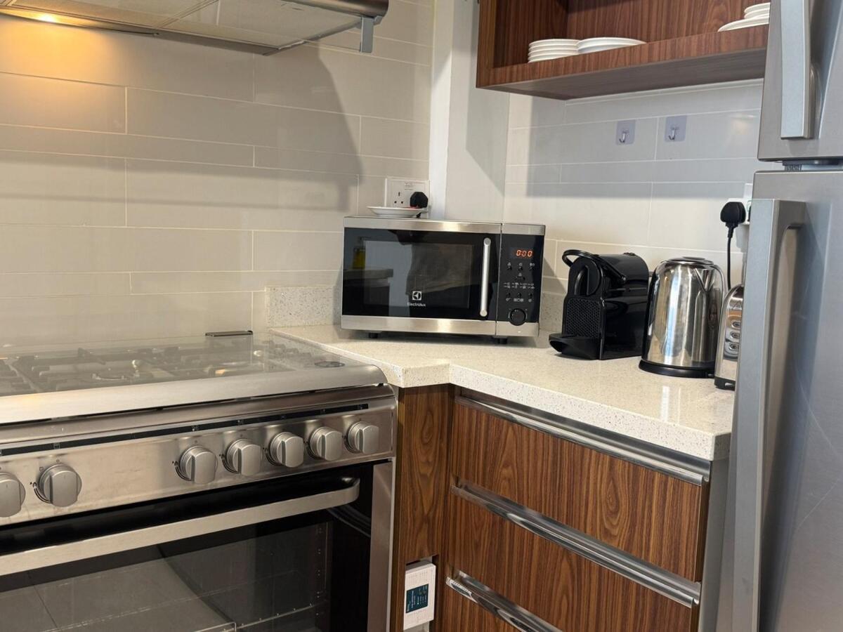 Ashri Luxe Spacious Near Metro, Frame Appartement