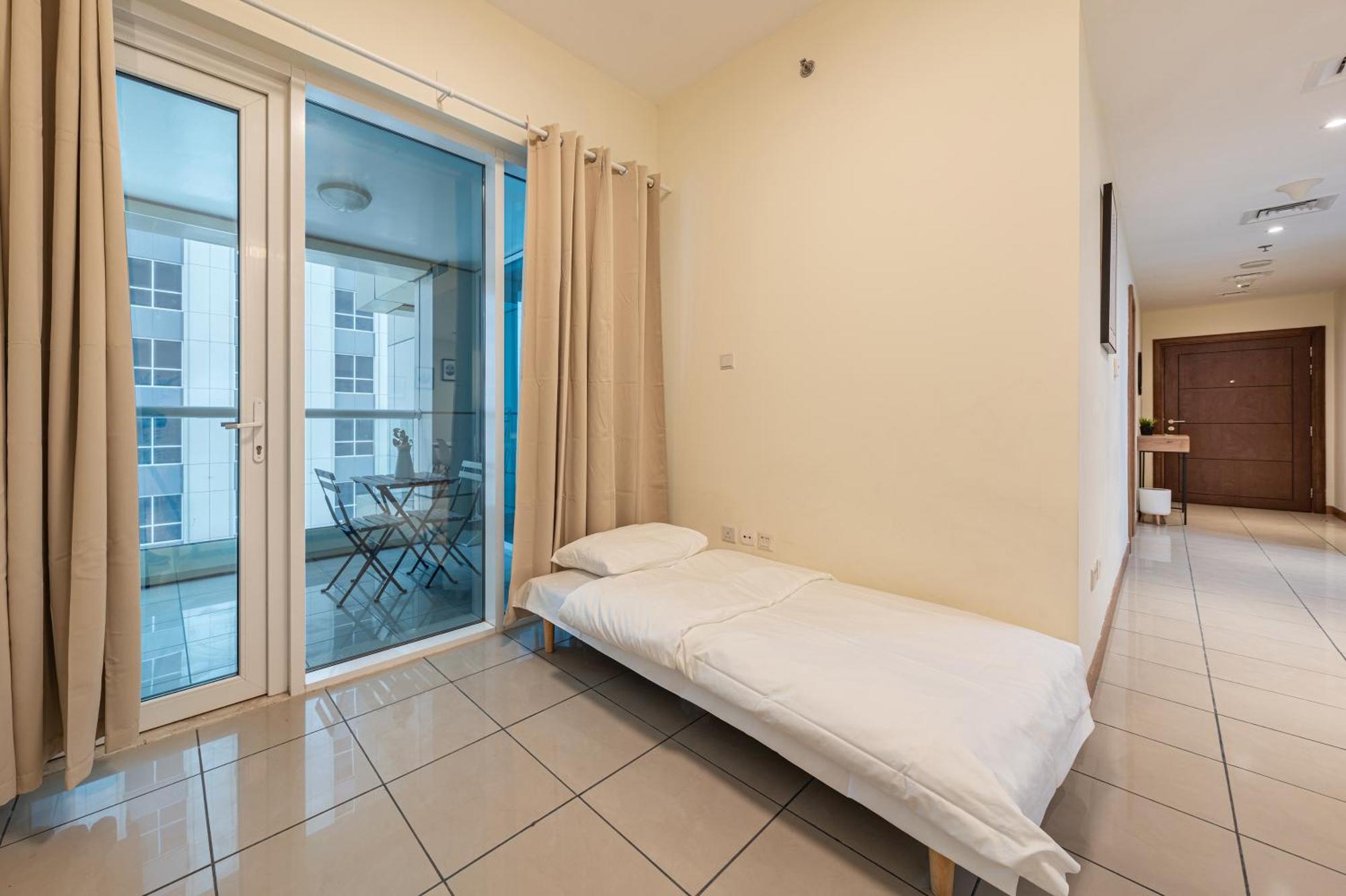 Apartamento Spacious Upgraded & Elegant - 1br Dubái