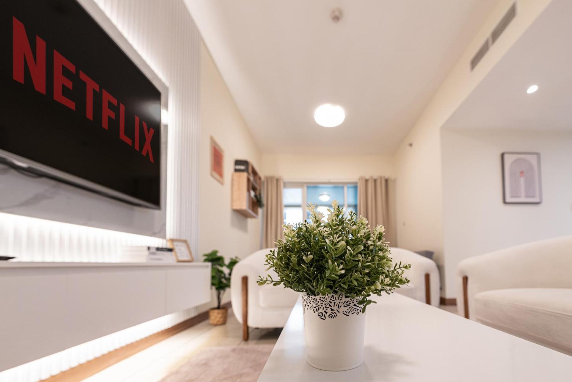 Spacious Upgraded & Elegant - 1br Dubái