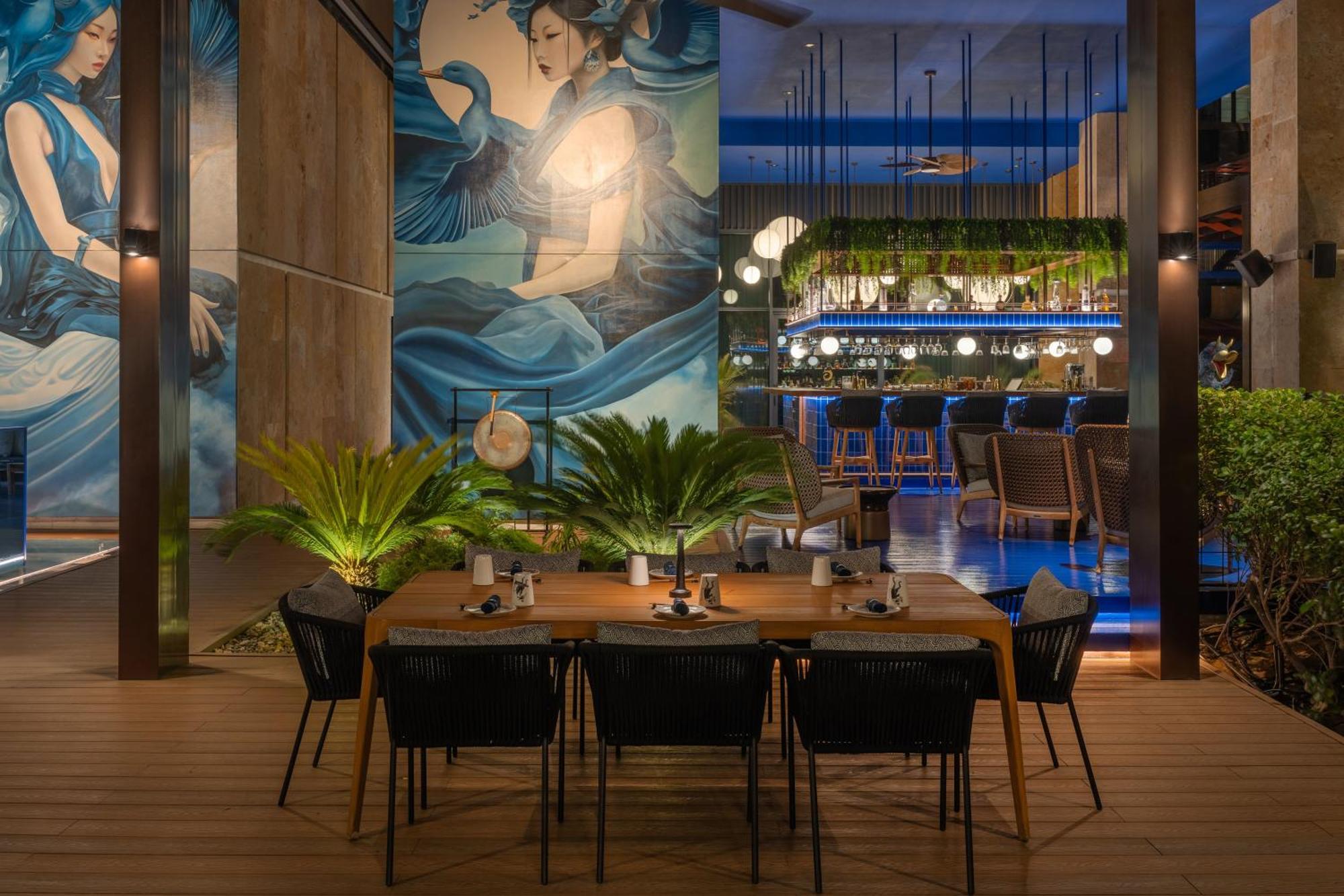 Banyan Tree At Bluewaters