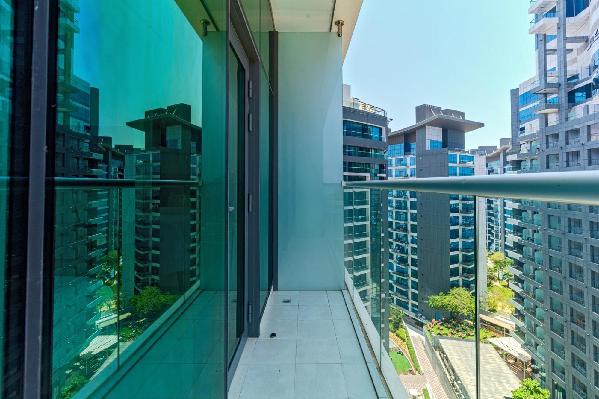 Fully-equipped Palm Jumeirah, Seven *