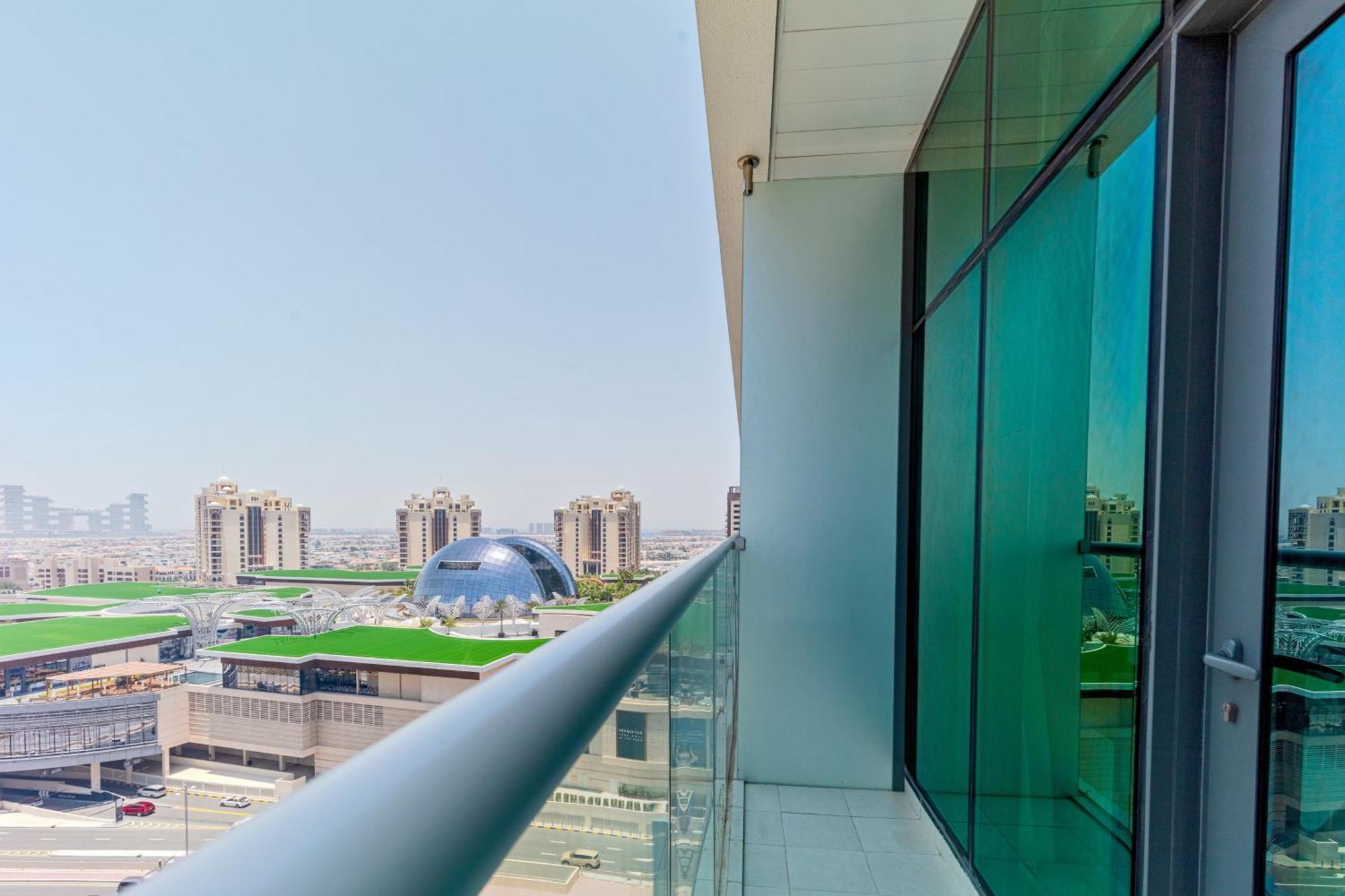 Fully-equipped Palm Jumeirah, Seven