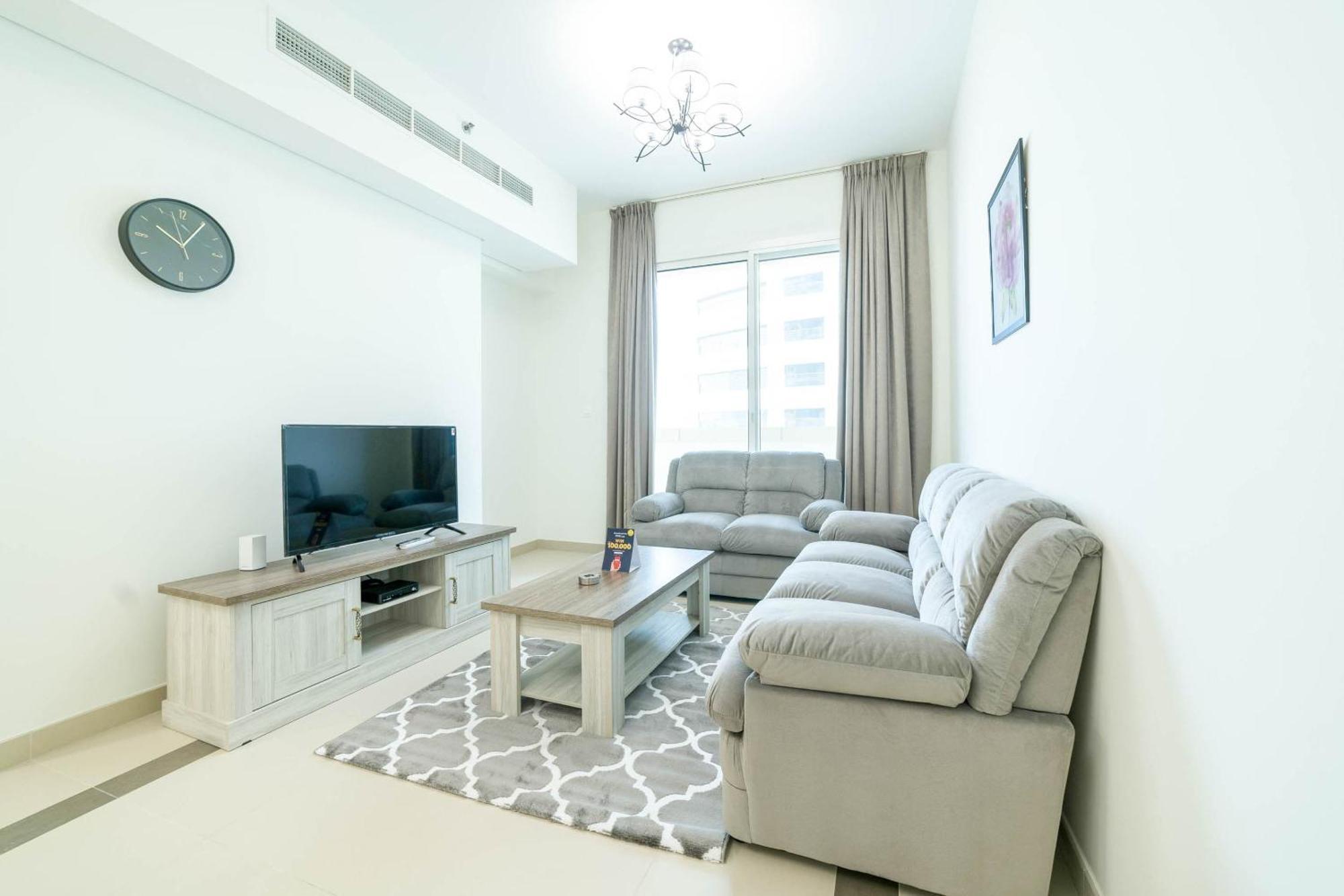 Gasthuis Oyo 589 Najma Tower, Two Bedrooms Apartments, Sports *