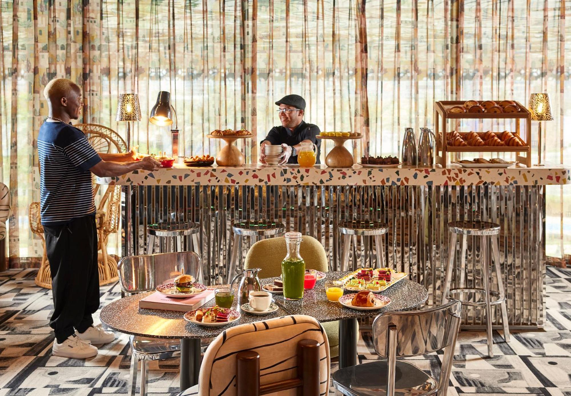 Hotel Mama Shelter 4*