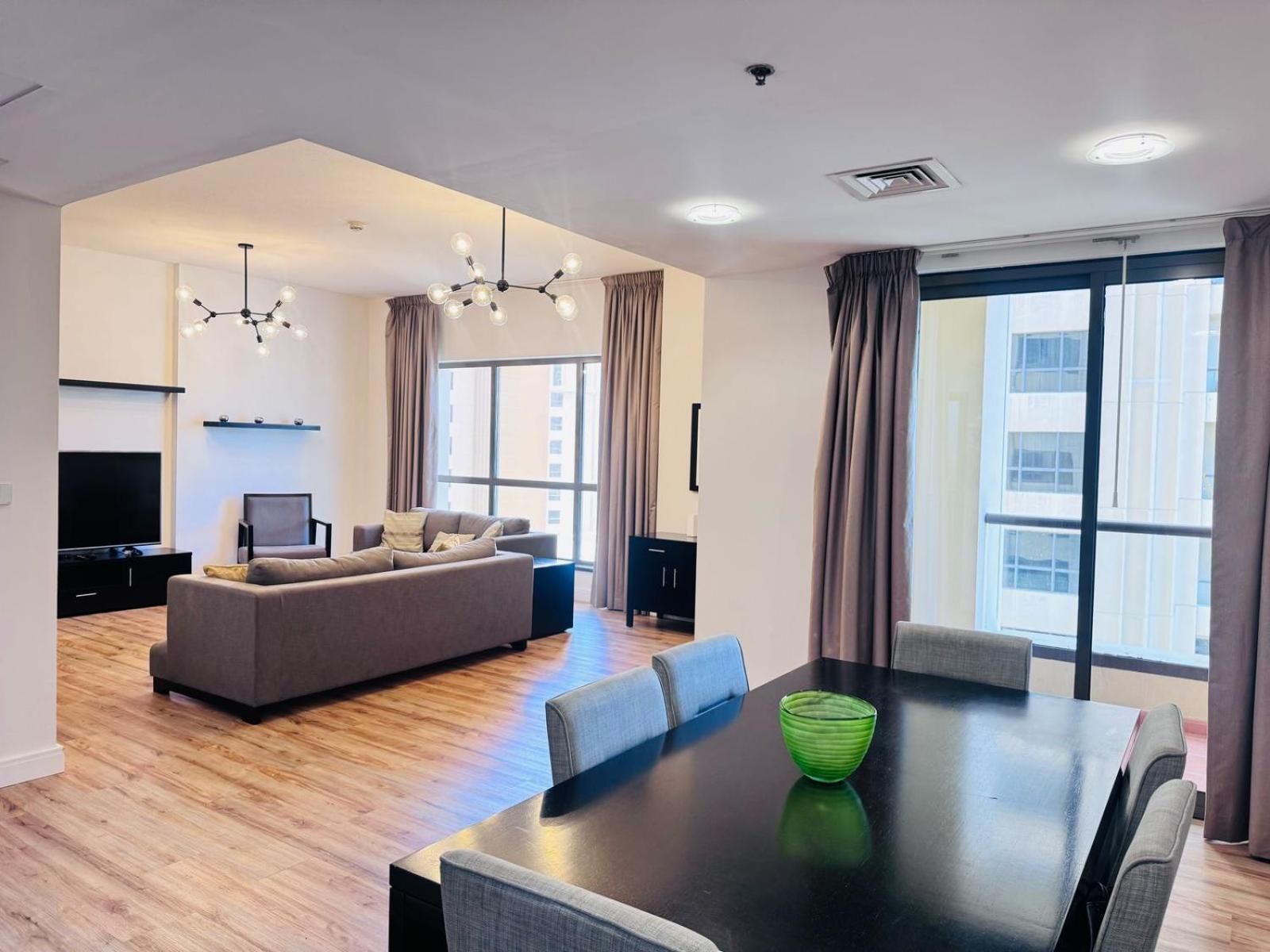 Stunning 3br On Jbr With Marina View On High Floor Maid's Room, Near Mall, Metro & Cinemas - By Sunkissed Homes Lejlighed *