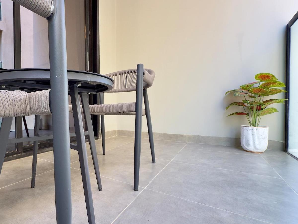 Brand New-fully Furnished Elegant 1br In Jvc Appartement