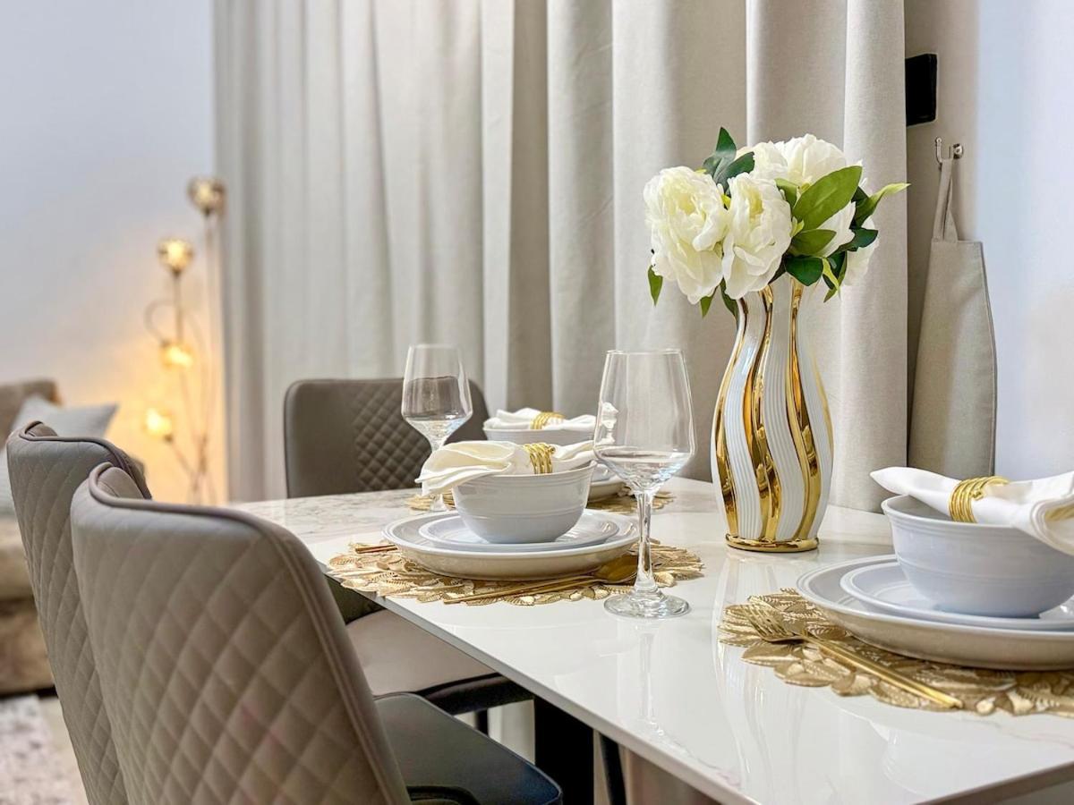Brand New-fully Furnished Elegant 1br In Jvc * Dubaï