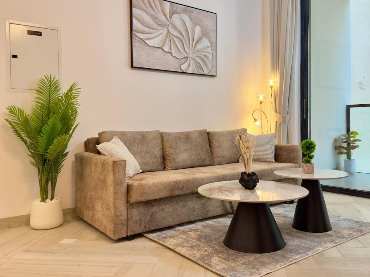 Appartement Brand New-fully Furnished Elegant 1br In Jvc *