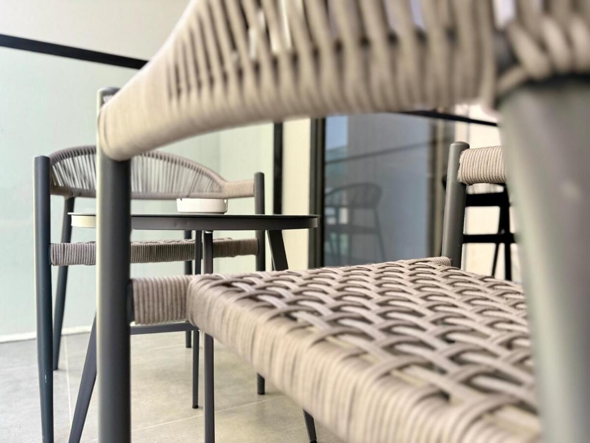 Brand New-fully Furnished Elegant 1br In Jvc * Dubaï