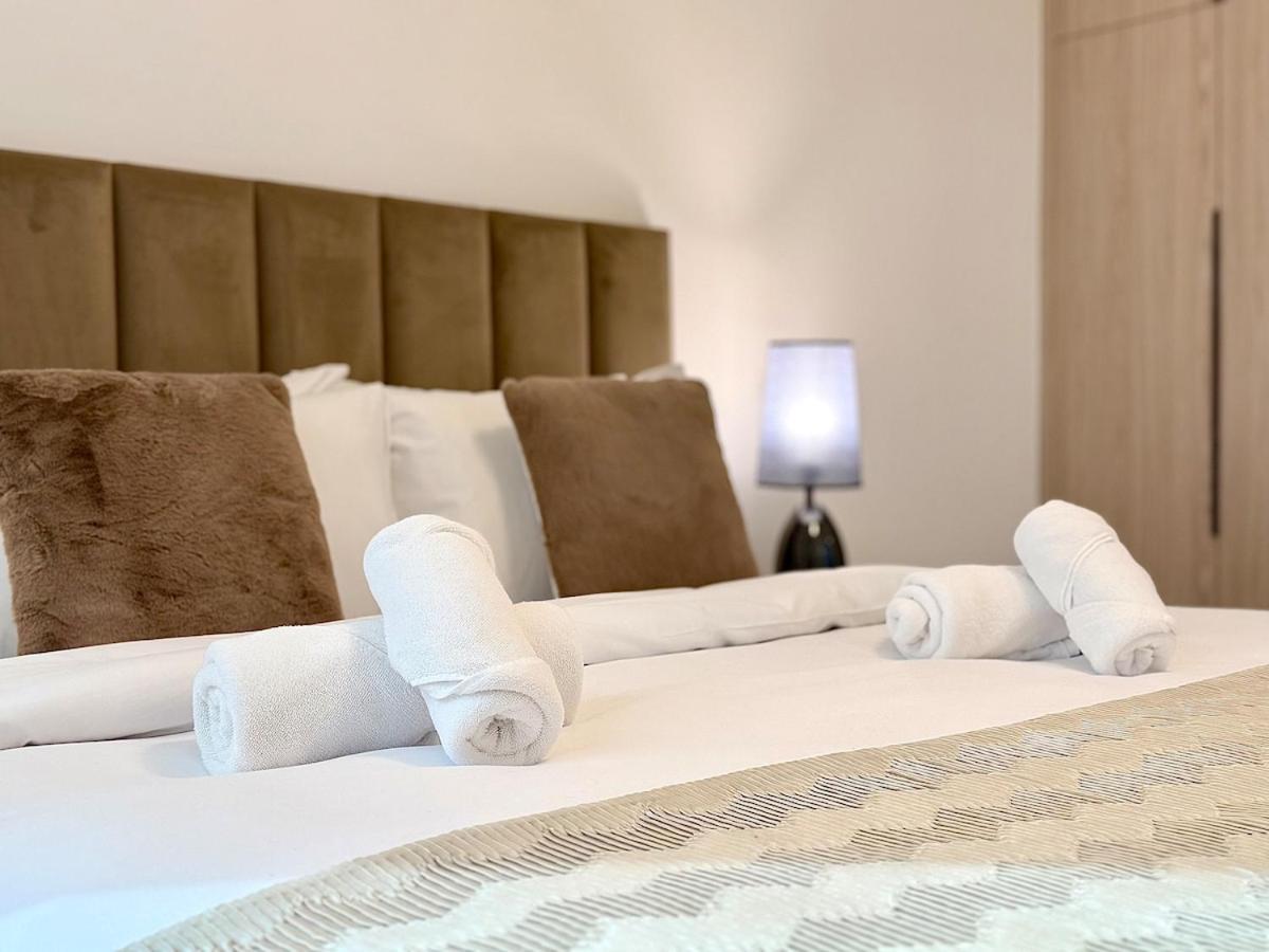 Brand New-fully Furnished Elegant 1br In Jvc