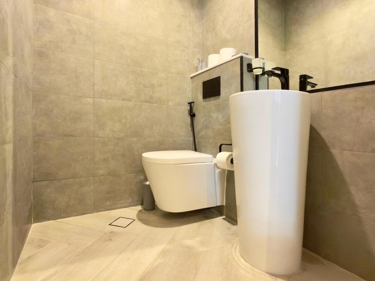 Brand New-fully Furnished Elegant 1br In Jvc Dubaï