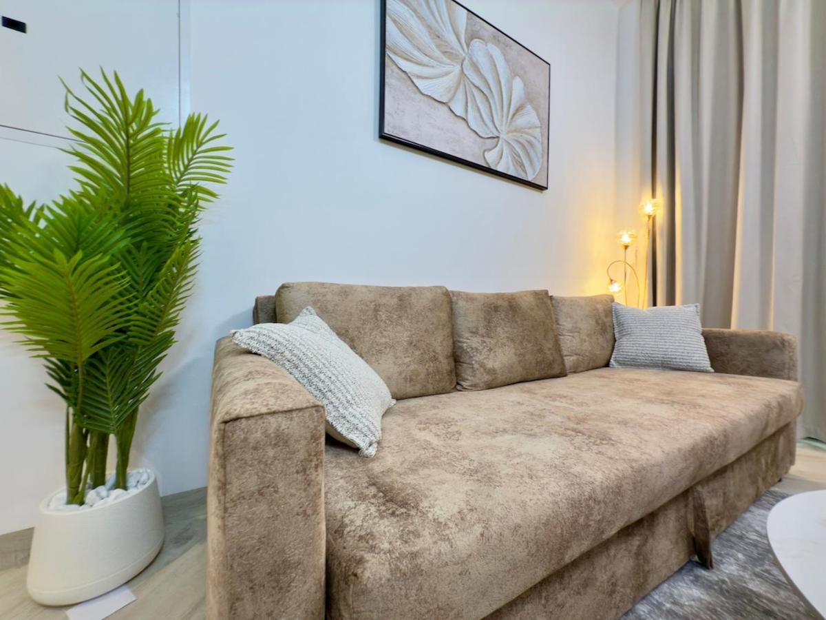 Brand New-fully Furnished Elegant 1br In Jvc * Dubaï