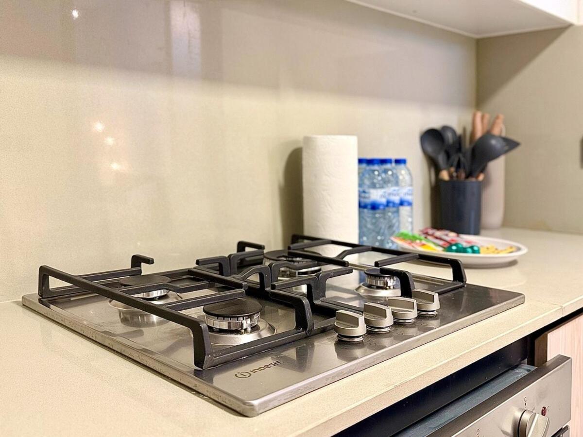Brand New-fully Furnished Elegant 1br In Jvc * Dubaï